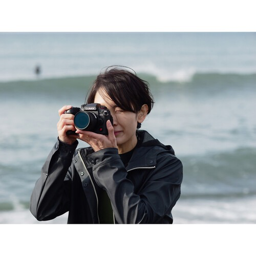Panasonic Leica DG Summilux 9mm f/1.7 ASPH. Lens - Ultra Wide-Angle Prime Lens for Micro Four Thirds Cameras - Perfect for Landscape, Architecture & Vlogging Photography