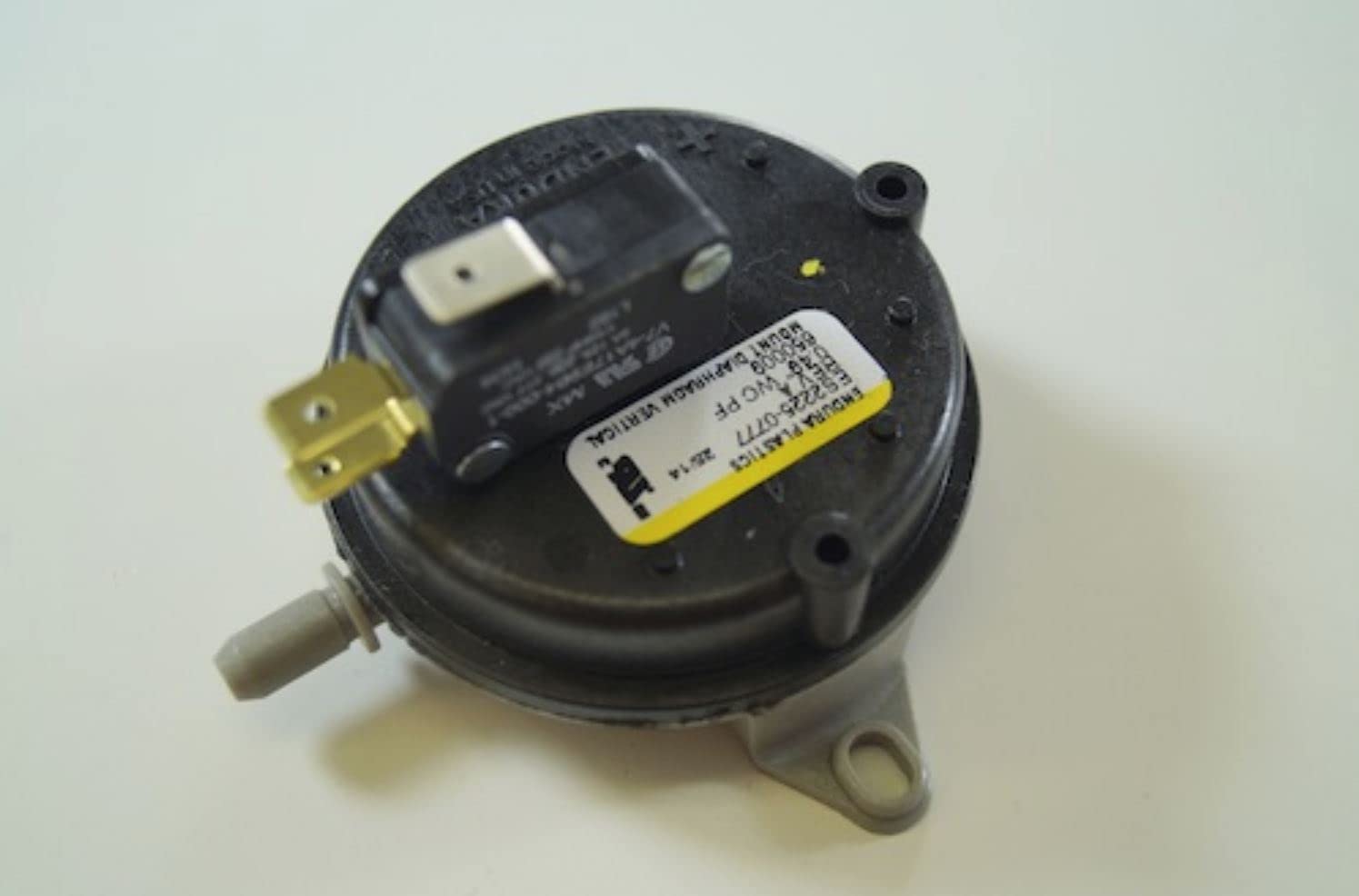 CO. FWZ080BOLT1SSU 3 Pass Hot Water Boiler, Oil Fired, 5