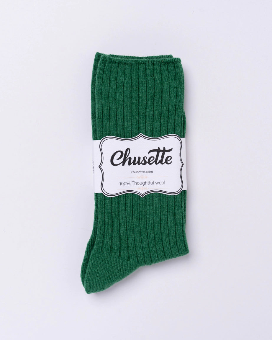 100% Wool Socks for Men & Women - Ultra Soft & Warm Merino Wool Hiking Socks in Forest Green | Perfect for Outdoor Adventures, Winter Hiking & Cold Weather Activities