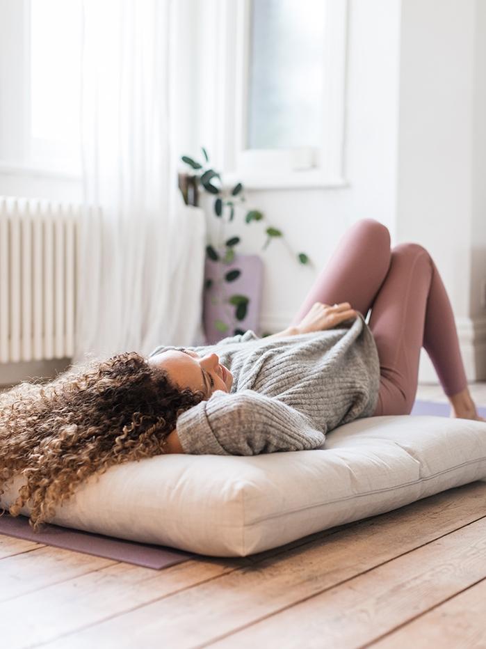 Organic Cotton Zabuton Meditation Cushion - Comfortable & Eco-Friendly Yoga Pillow for Meditation, Zen, and Home Decor