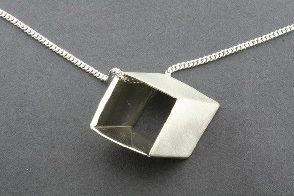 Elegant Flattened Cube Pendant Necklace with 60cm Link Chain - Perfect for Casual Wear, Layering & Gift Giving