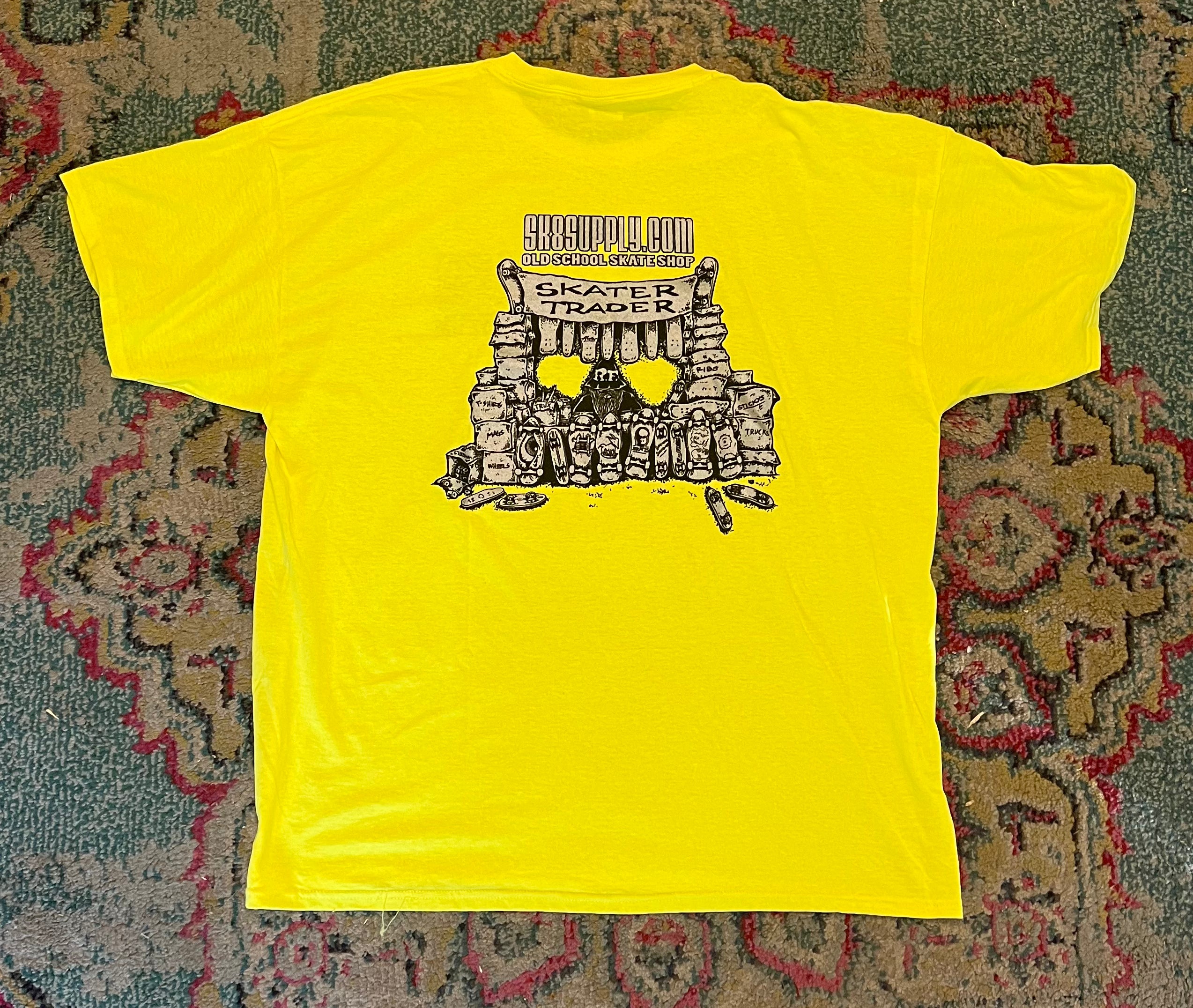 XL SK8supply Skater Trader Shirt - Yellow | Vintage Skateboard T-Shirt for Men & Women | Perfect for Skateboarding, Streetwear & Casual Outfits