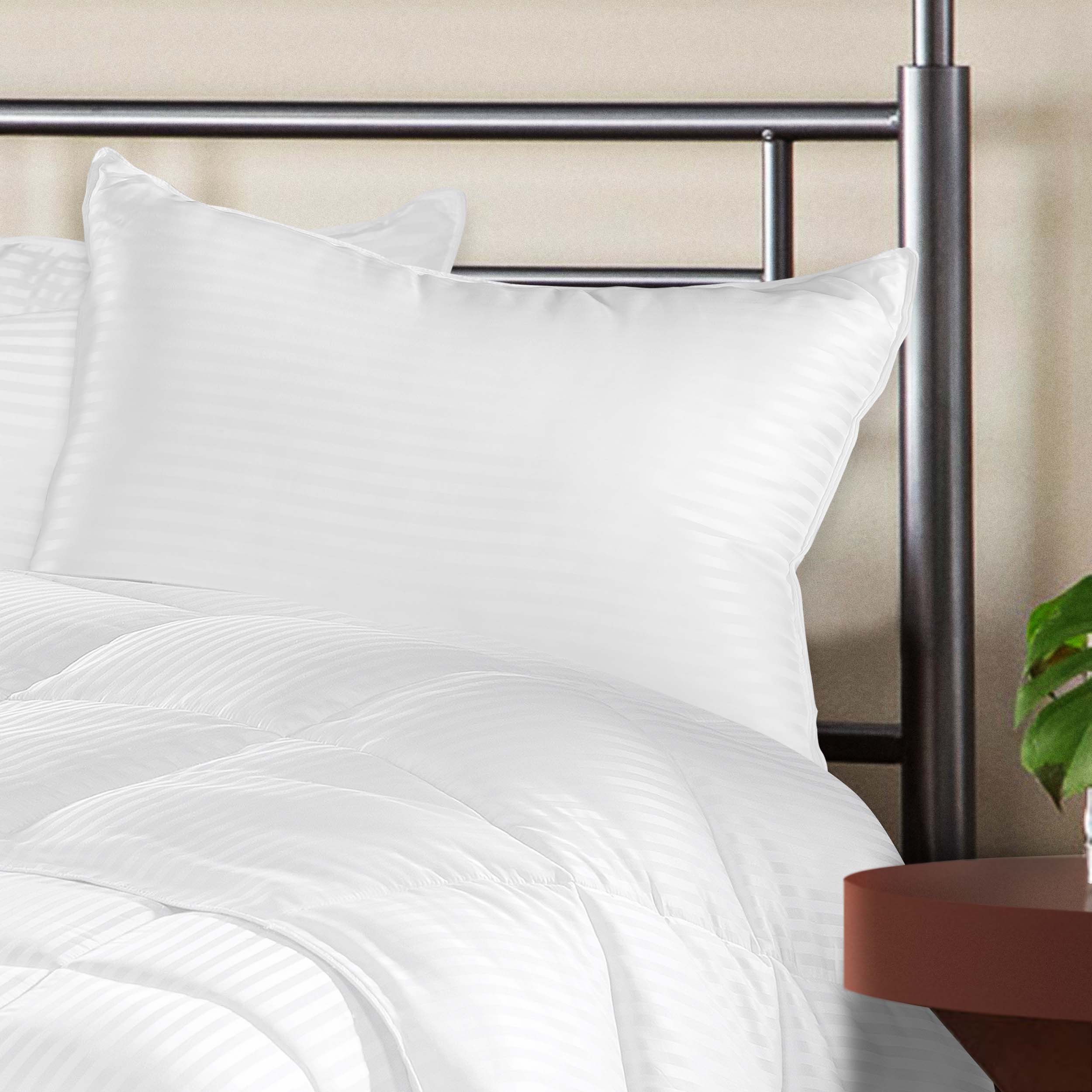 Soft & Breathable Microfiber Striped Pillow Set of 2 or 4 - Medium Support for Side Sleepers & Back Sleepers - Perfect for Bedroom, Guest Room & Dorm Decor
