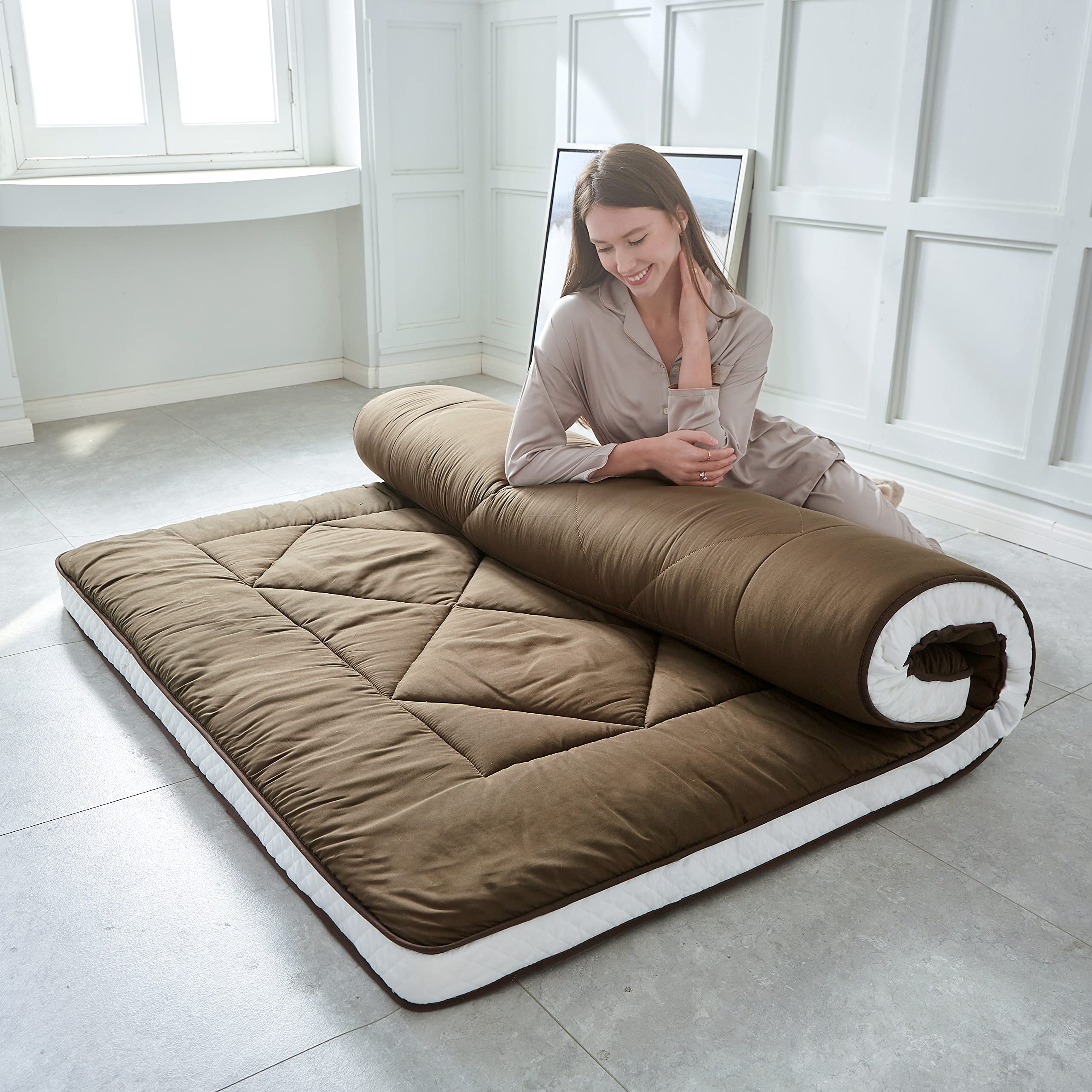 Japanese Floor Mattress Futon - Thick Foldable Sleeping Pad for Adults, Portable Roll Up Camping Mattress - Queen Size Coffee Brown - Perfect for Guest Beds, Dorm Rooms & Outdoor Adventures