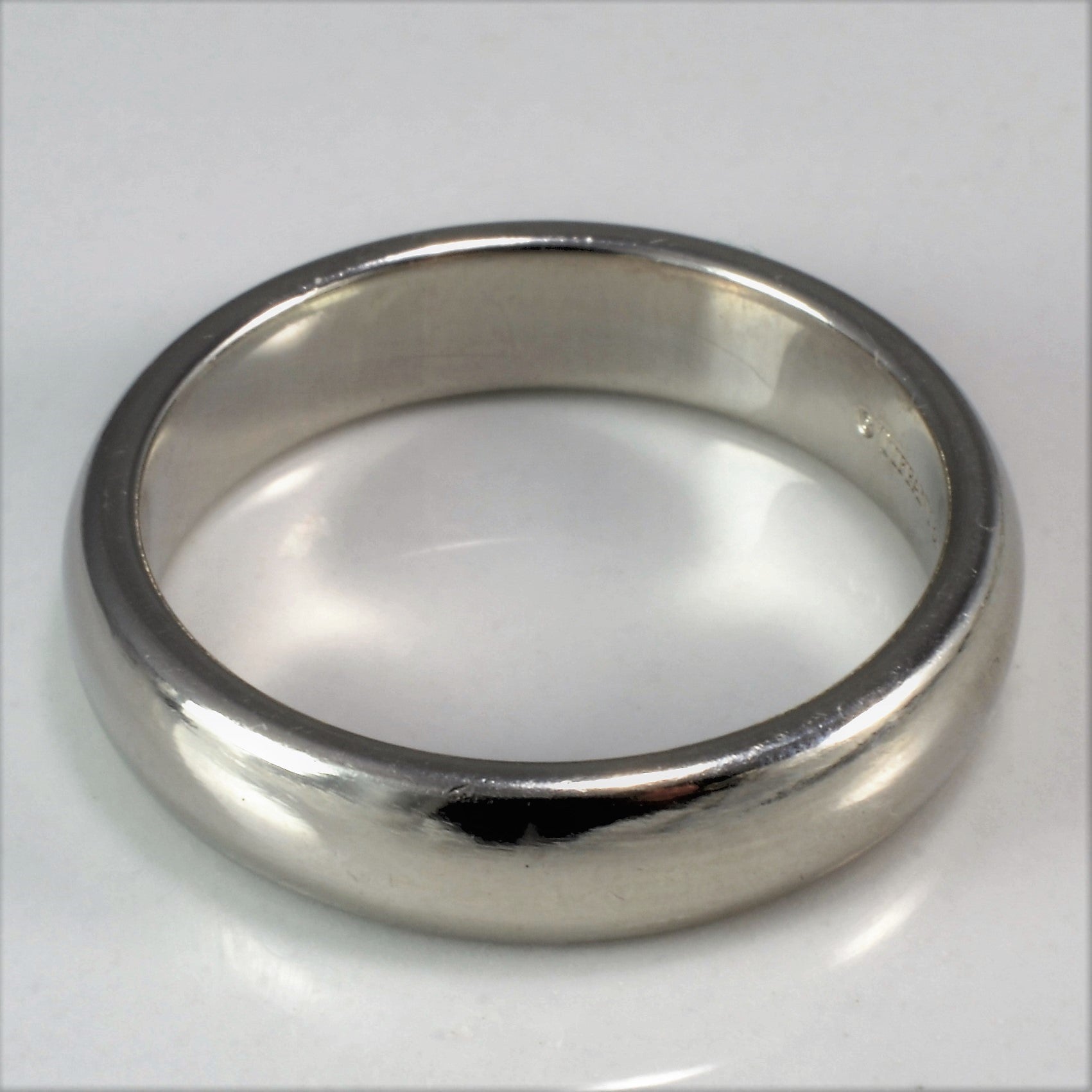 Tiffany & Co. Classic Wedding Band Ring for Women - Size 6.75 - Elegant Platinum Wedding Ring for Brides, Engagement & Anniversary Gifts