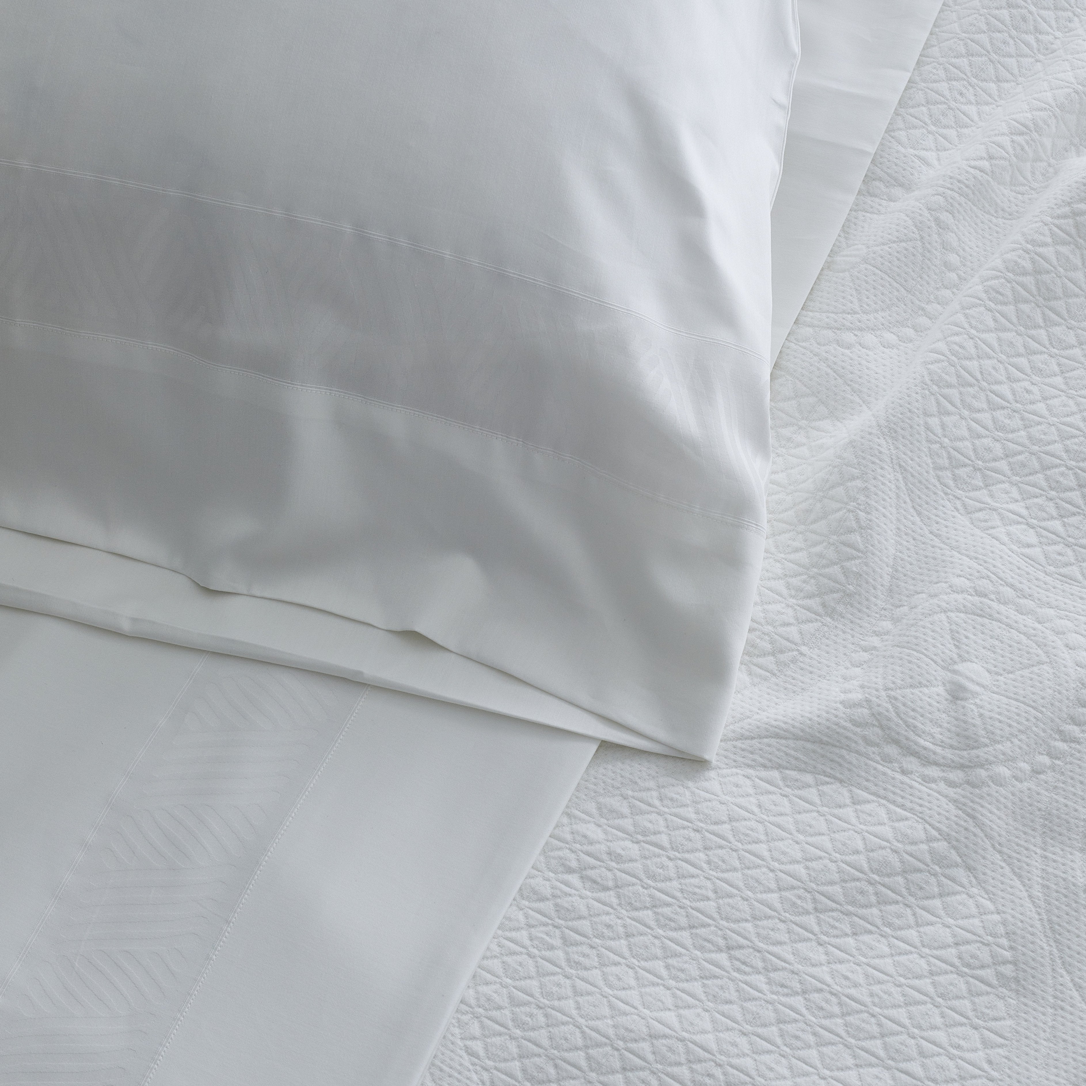 Premium Anatolia Sheet Set - 100% Cotton, Soft & Breathable Bed Sheets - Queen Size, 4-Piece Set - Perfect for Home, Hotel, and Guest Room Comfort