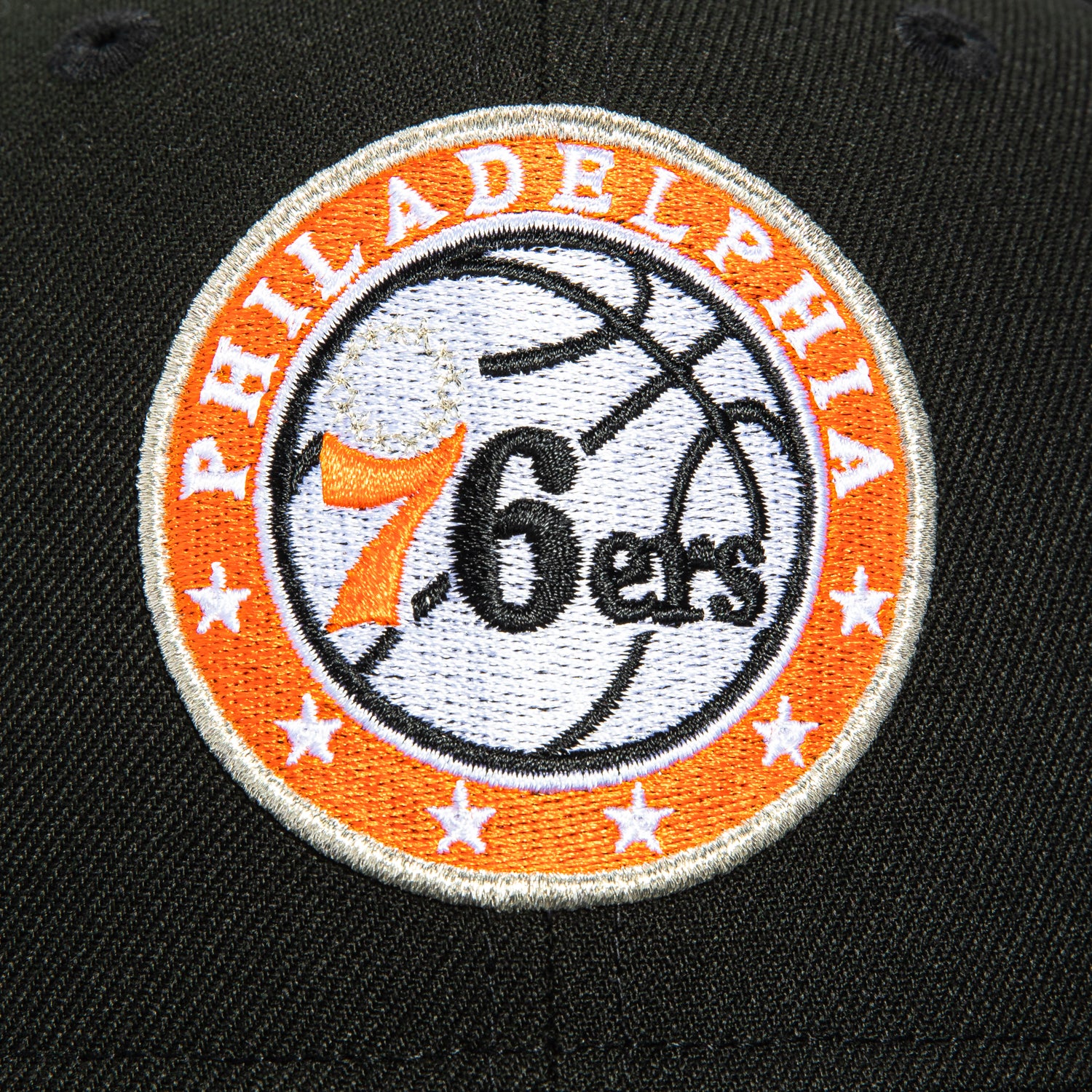 New Era 59Fifty NBA x NHL Crossover Philadelphia Pack - Official Licensed Snapback Hat for Basketball & Hockey Fans - Perfect for Game Day, Sports Events & Streetwear Fashion