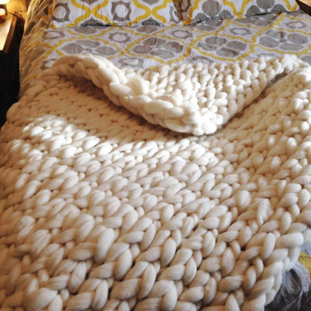 YUKTOPA Chunky Knit Throw Blanket - Handmade Bulky Knitting Yarn Blanket, Super Large 130×170cm - Cozy Beige Blanket for Bedroom, Sofa, Chair, Pet Bed & Yoga Mat - Perfect for Home Decor, Winter Warmth and Relaxation