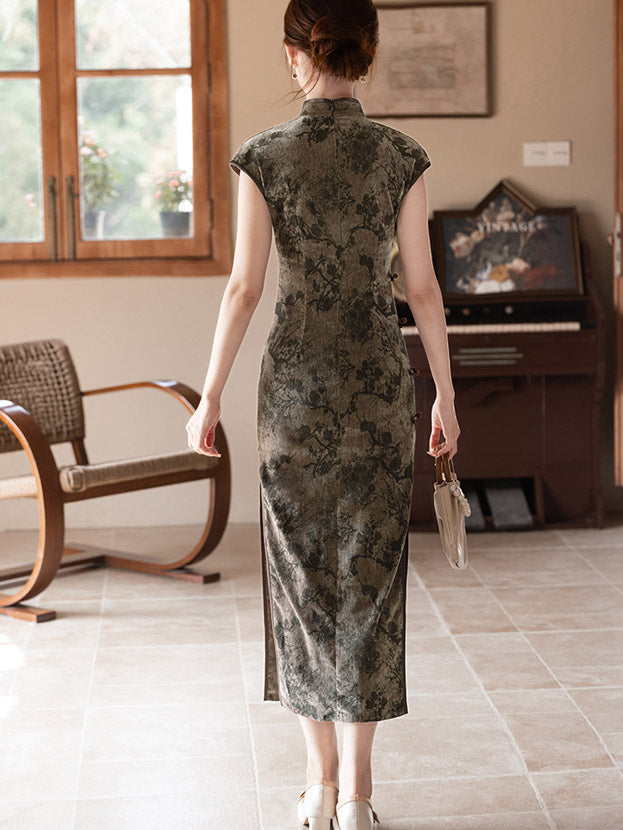 Elegant Chinese Cheongsam Qipao Dress with Traditional Painting Print - Perfect for Asian Weddings, Cultural Events & Vintage Fashion Lovers