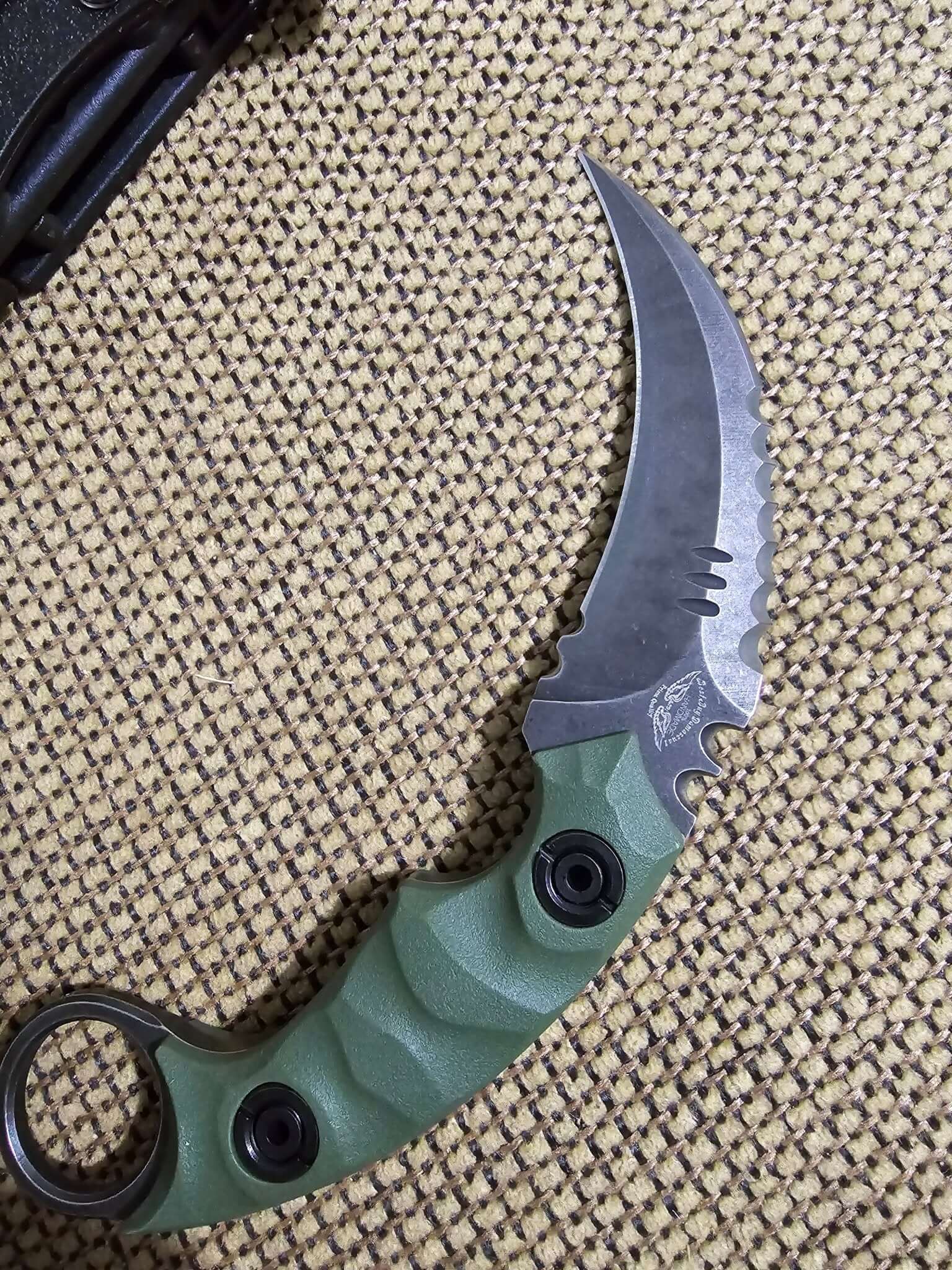 Premium Karambit Knife - D2 Steel Fixed Blade Hunting & Camping Companion - Sharp Tactical Knife for Outdoor Survival, Bushcraft & Self Defense