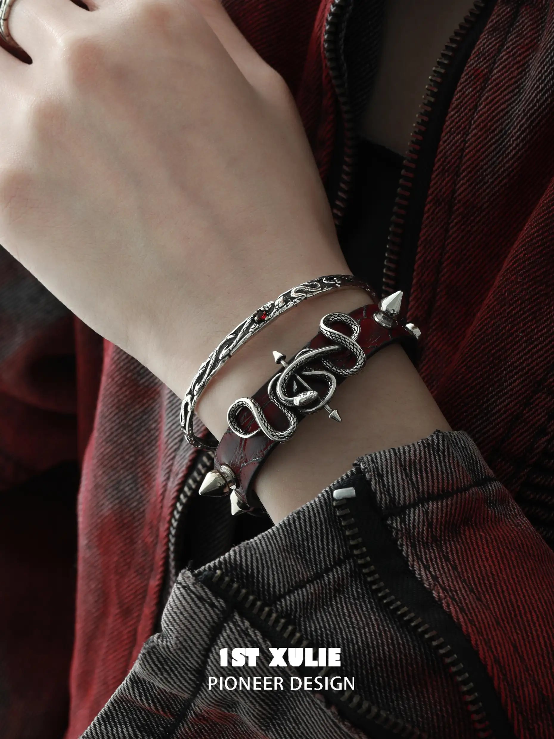 Snake Bite S925 Sterling Silver Crystal Bangle Bracelet™ - Elegant Jewelry for Women, Perfect for Parties, Weddings & Everyday Wear