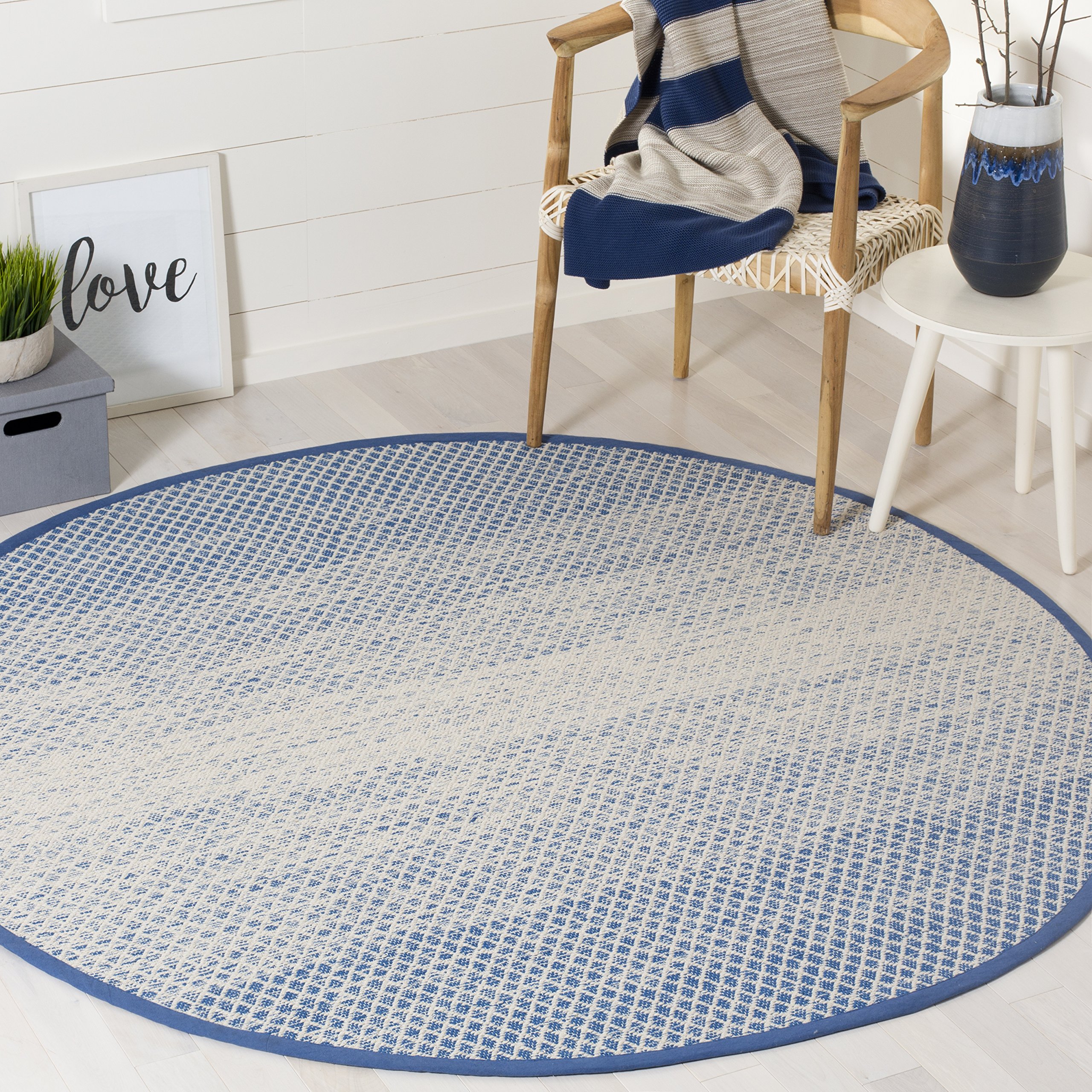 SAFAVIEH Montauk Collection MTK601B 8' Round Handmade Cotton Area Rug - Blue & Ivory, Soft & Durable for Entryway, Foyer, Living Room, Bedroom, Kitchen | Perfect for Home Decor & High Traffic Areas