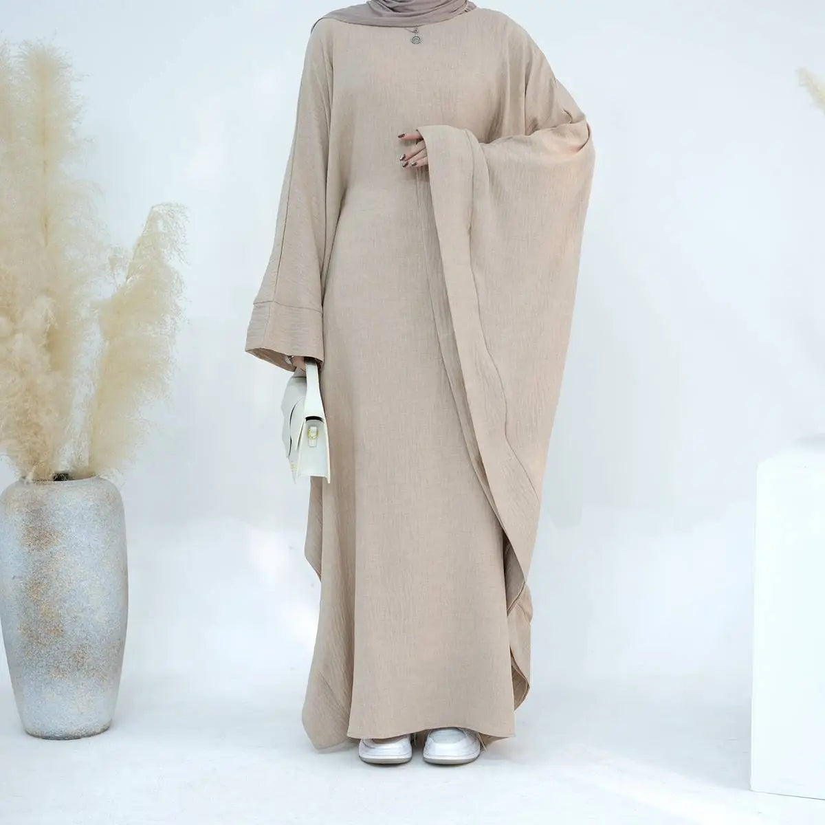 Elegant Muslim Women's Batwing Sleeve Farasha Abaya Dress - Modest Islamic Prayer Dress for Mosque & Special Occasions