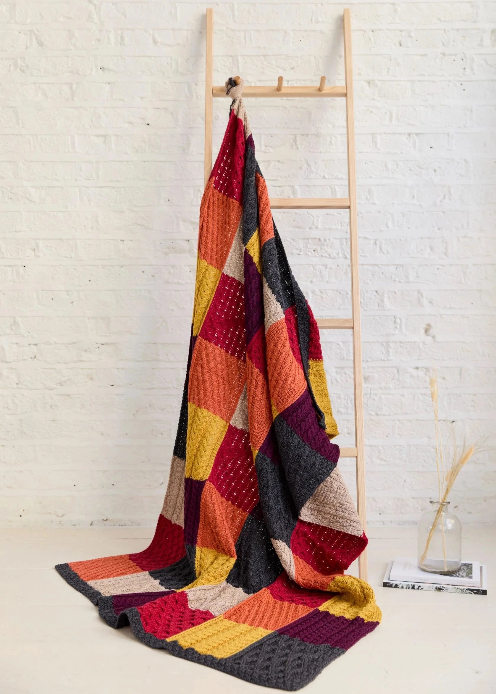 Aran Intarsia Knit Blanket - Premium Soft & Warm Cable Knit Throw for Cozy Home Decor, Bed, Sofa & Gifts | Perfect for Winter Nights, Living Room & Cottage Stays