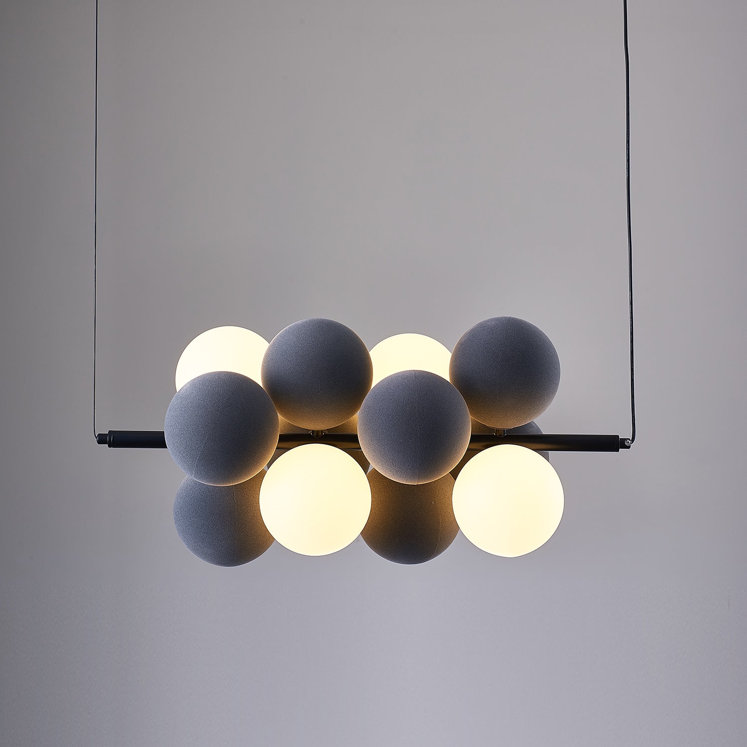 Bubbles Holly Pendant Lamp - Modern Glass Hanging Light Fixture for Living Room, Bedroom, Dining Room & Kitchen Decor