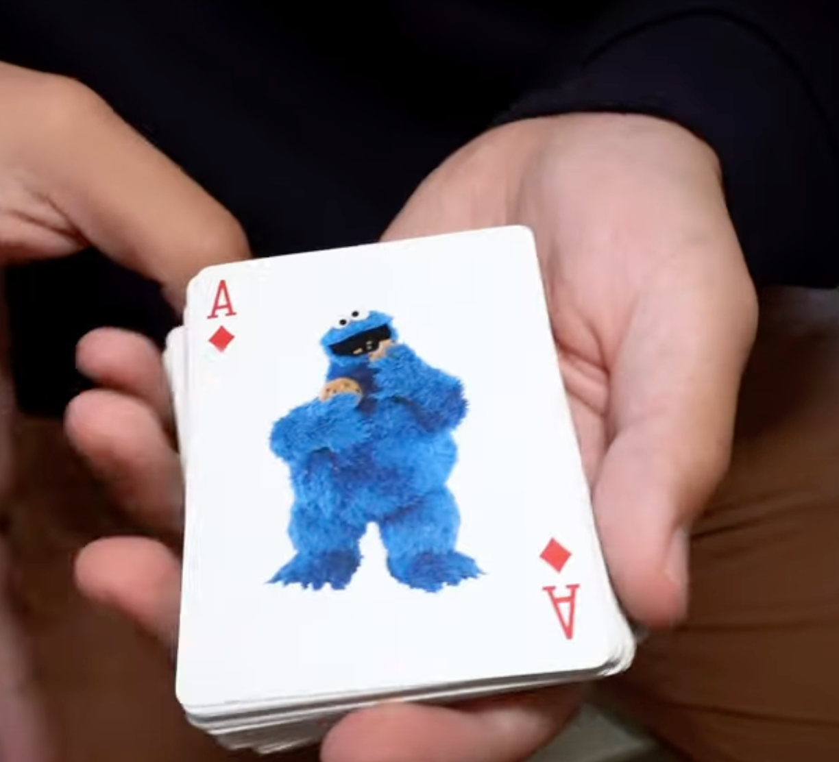 Fontaine Sesame Street Playing Cards - Premium Collectible Deck for Card Games, Magic Tricks & Poker - Featuring Elmo, Cookie Monster & Big Bird - Perfect for Gifts, Game Nights & Cardistry