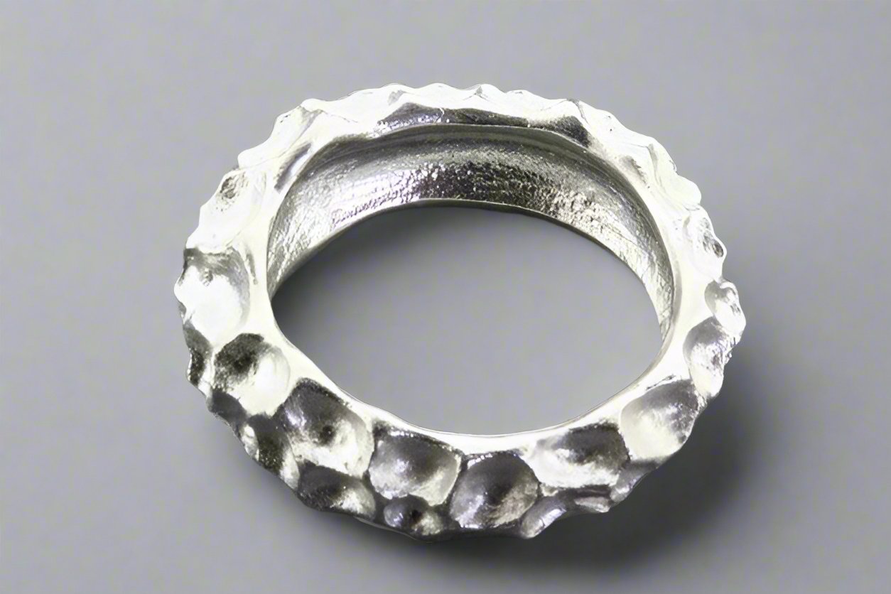 Elegant Narrow Lunar Band Sterling Silver Ring - Perfect for Everyday Wear, Gifts & Special Occasions