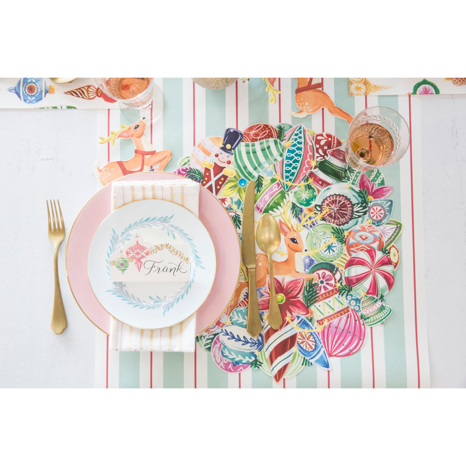 Christmas Die-Cut Wreath Placemat - Holiday Table Decor for Dining, Parties & Festive Home Decor