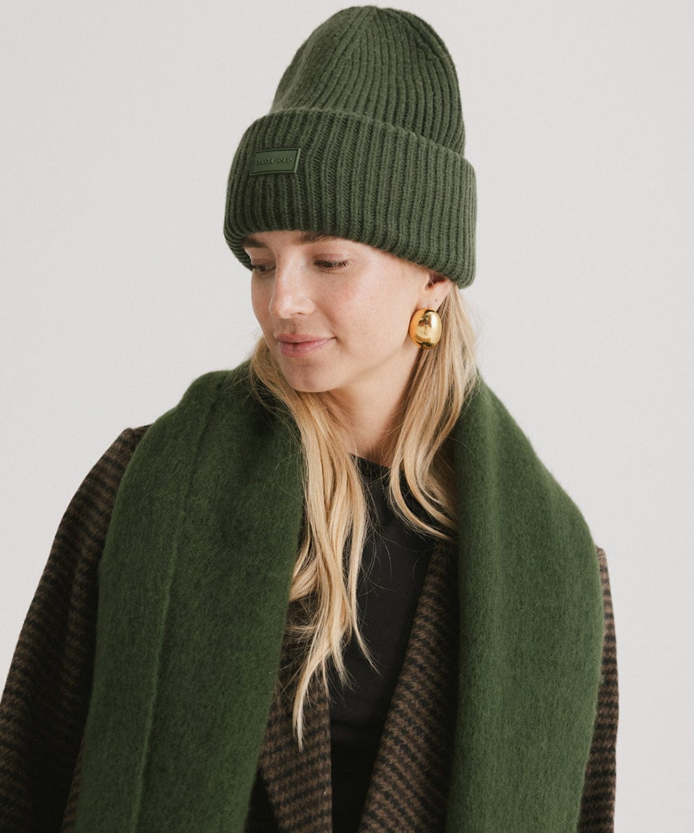 Soft & Chunky Mik Oversized Knit Scarf for Women - Winter Warm Fashion Accessory - Perfect for Cold Weather, Travel & Outdoor Activities