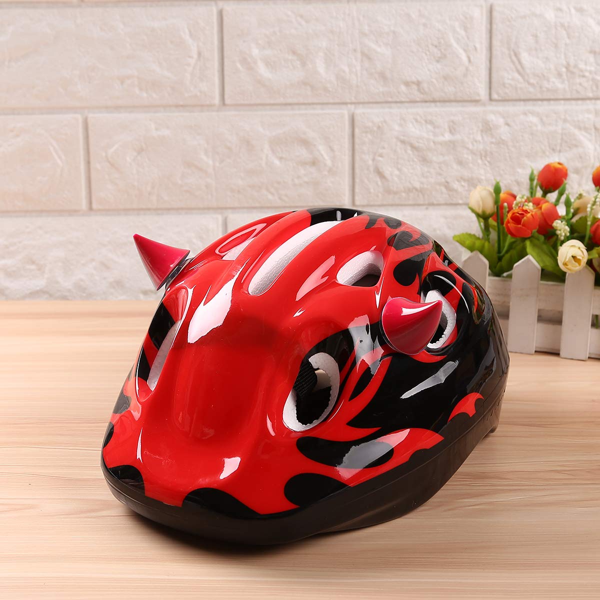 Full Face Motorcycle Helmet with Devil Horns & Suction Cups - DOT Certified, Waterproof, UV Protection - Perfect for Cruiser, Street & Racing Bikes - Great for Halloween Costumes & Bike Rallies