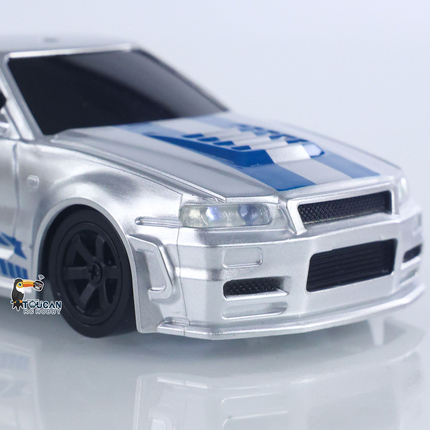 2.4GHz 1/43 Scale 4WD RC Drift Car - High Speed Remote Control Racing Vehicle with Gyroscope, LED Lights & RTR (Ready-to-Run) - Perfect for Indoor Racing, Drift Competitions & RC Hobby Enthusiasts