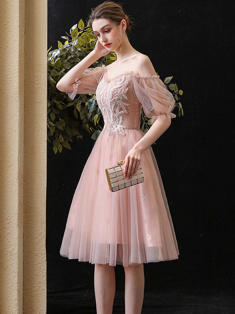 Pink Sweetheart Neck Tulle Lace Short Prom Dress - Elegant Homecoming Gown for Teens, Perfect for Dances, Parties & Special Occasions