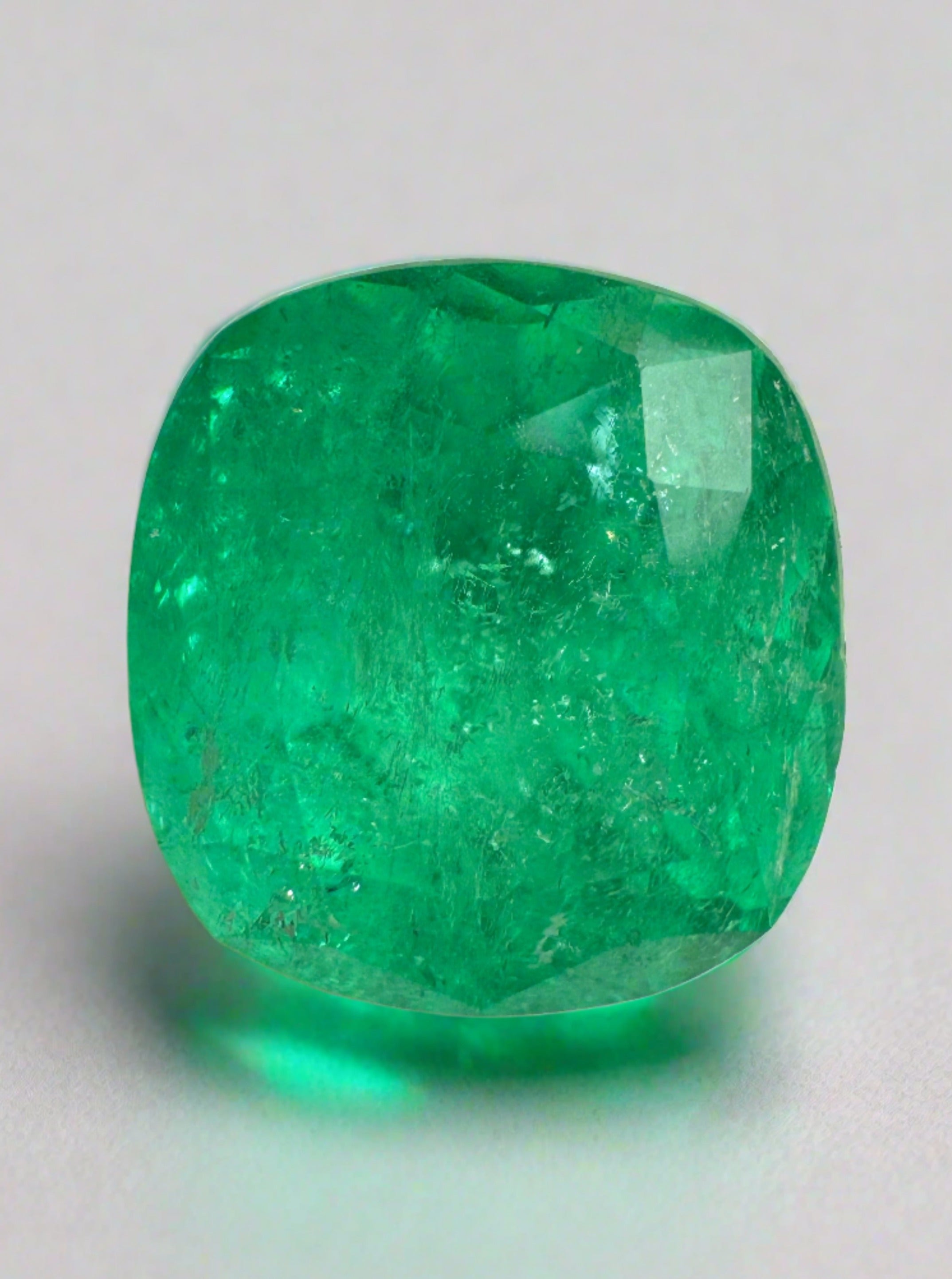 6.97 Carat Rich Green Natural Loose Colombian Emerald Cushion Cut Gemstone for Jewelry Making, Engagement Rings & Luxury Gifts