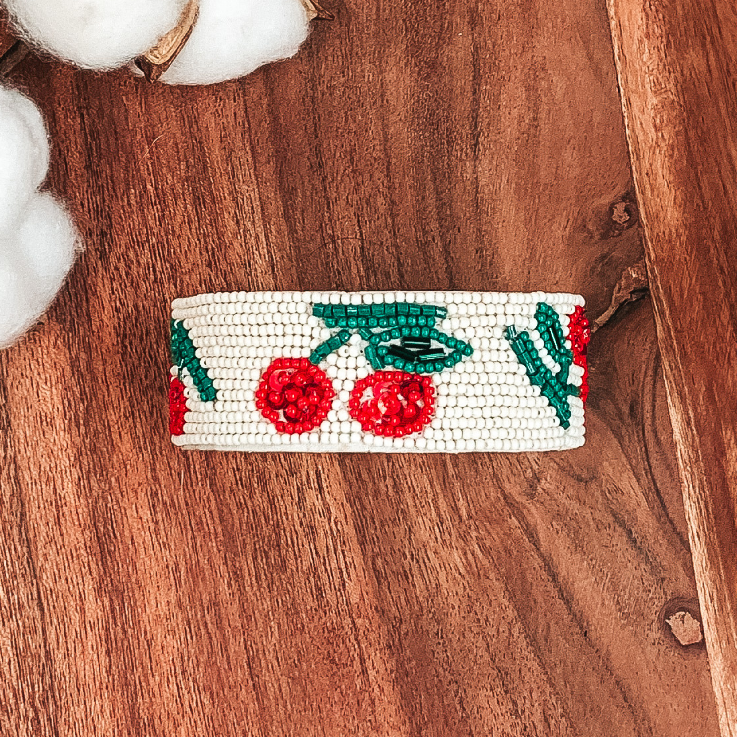 Berry Cute White Bracelet for Women - Elegant Fashion Jewelry Gift for Birthday, Anniversary & Everyday Wear