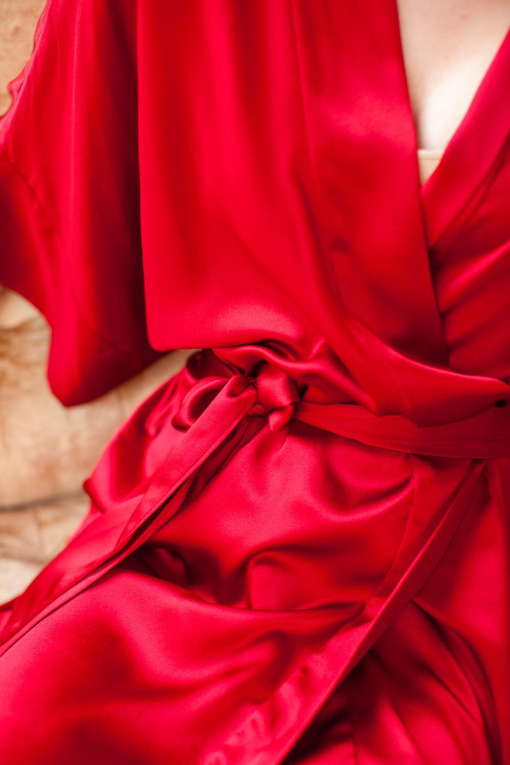 Samantha Silk Kimono Bridal Robe - Elegant Bridesmaid Robes in Garnet Red, Ivory or Black | Perfect for Wedding Morning Prep, Bachelorette Party & Photo Shoots