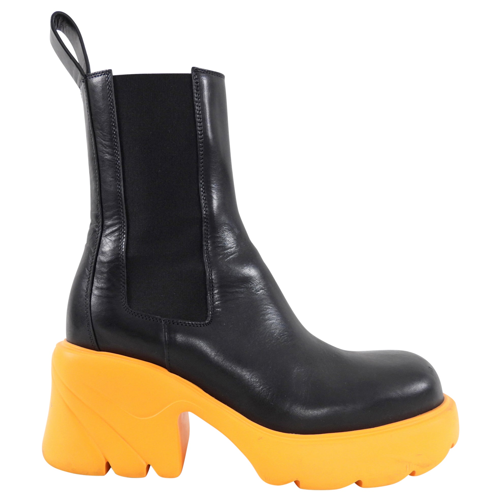 Bottega Veneta Black Leather & Orange Rubber Flash Boots Size 40 - Stylish Waterproof Ankle Boots for Women | Perfect for Rainy Days, Outdoor Adventures & Fashion Streetwear