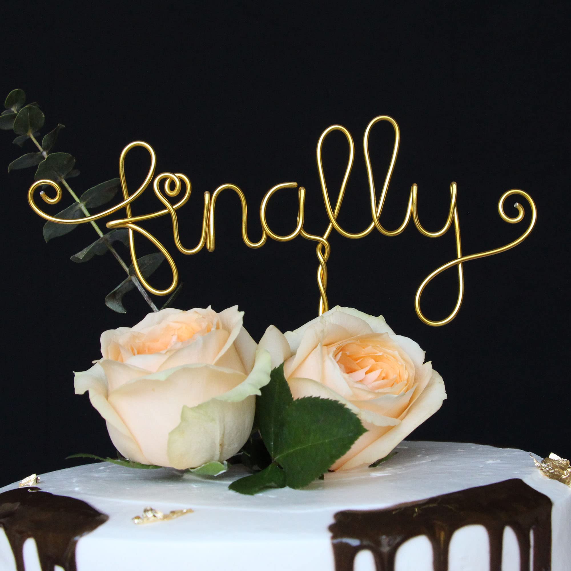 Custom Wedding Cake Topper - Elegant Wire Cake Topper for Weddings, Engagements & Bridal Showers | Personalized Cake Decoration for Postponed Weddings | Perfect for Anniversary Cakes & Romantic Celebrations