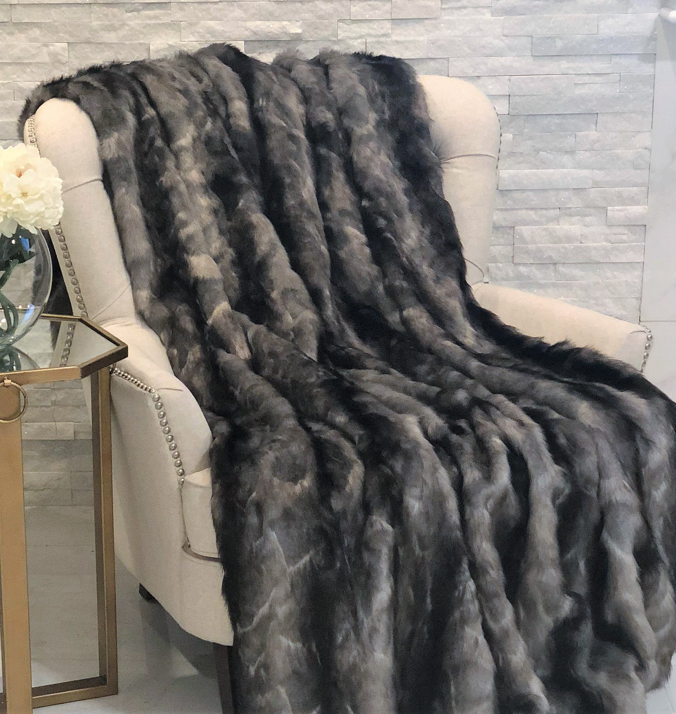 Plutus Brands Gray Faux Fox Fur Luxury Throw Blanket 36