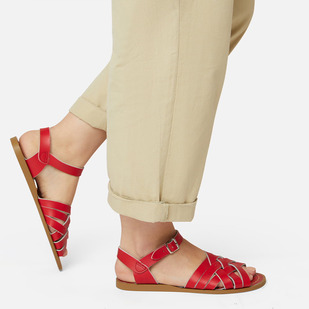Vintage Red Saltwater Sandals for Women - Classic Retro Beach Shoes for Summer, Pool, and Casual Outings