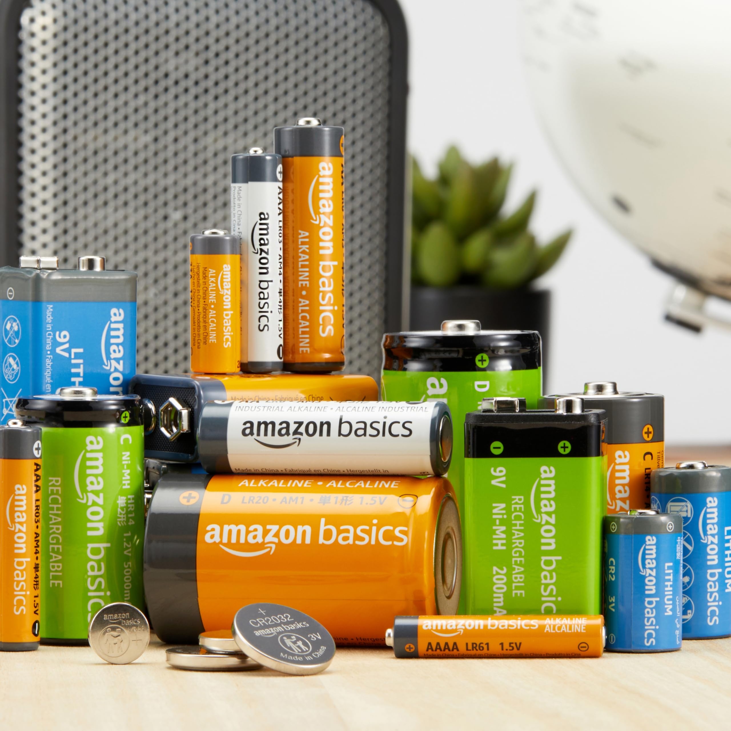 Amazon Basics AA 1.5 Volt Performance Alkaline Batteries - 48 Pack (Long Lasting Power) - Perfect for Toys, Remote Controls, Flashlights, and Electronic Devices