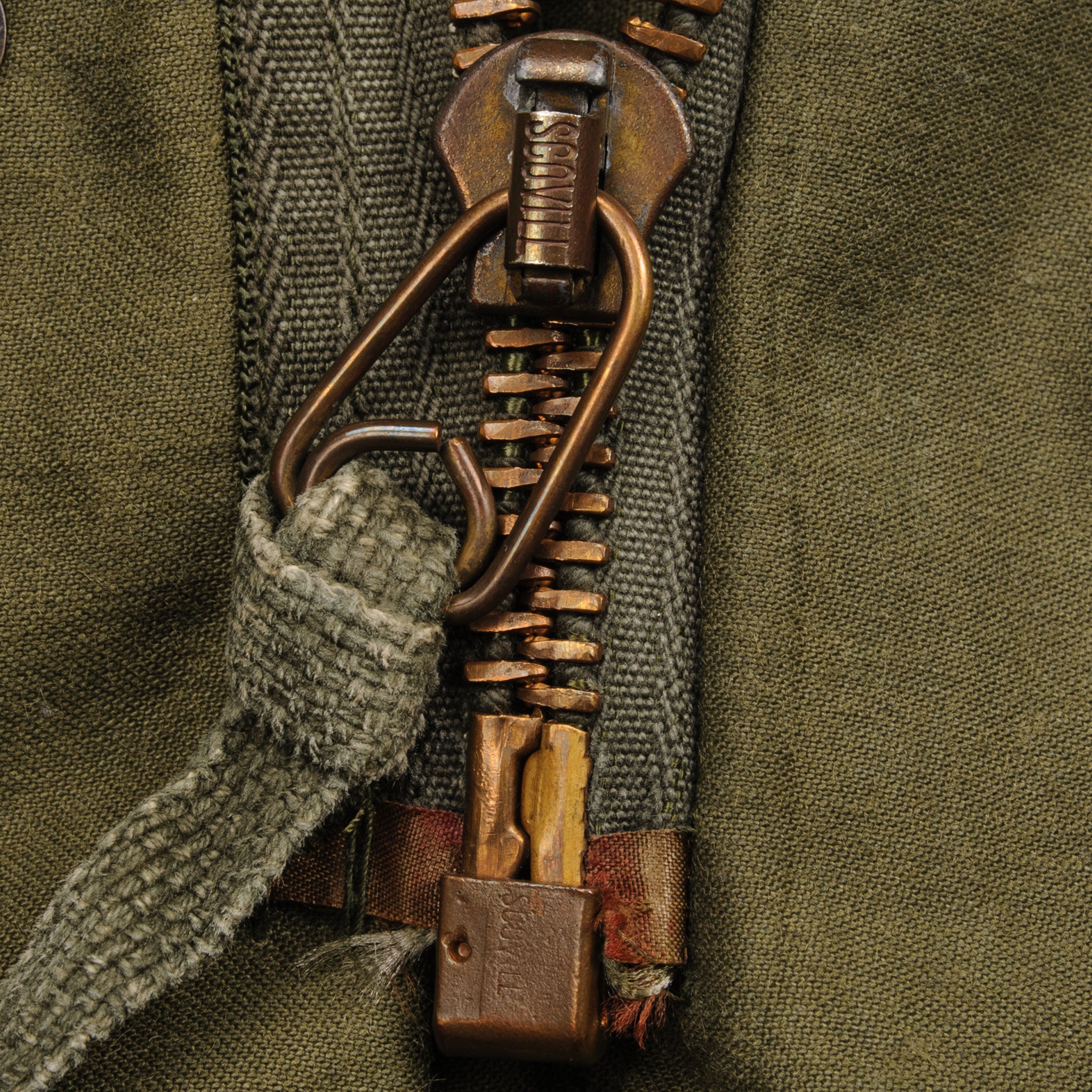 Vintage US Army M-1965 M65 Field Jacket 1980s Small Long - Military Green Tactical Outerwear for Outdoor Camping & Hiking