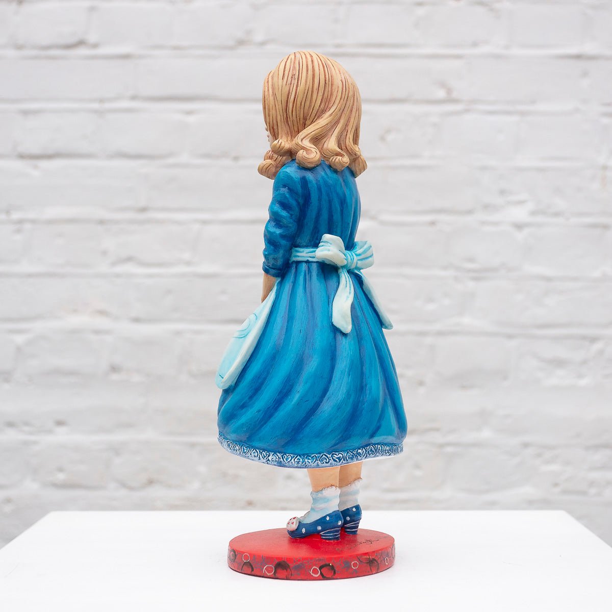 Alice in Wonderland Collectible Sculpture - Limited Edition | Perfect for Home Decor, Gifts & Fantasy Lovers