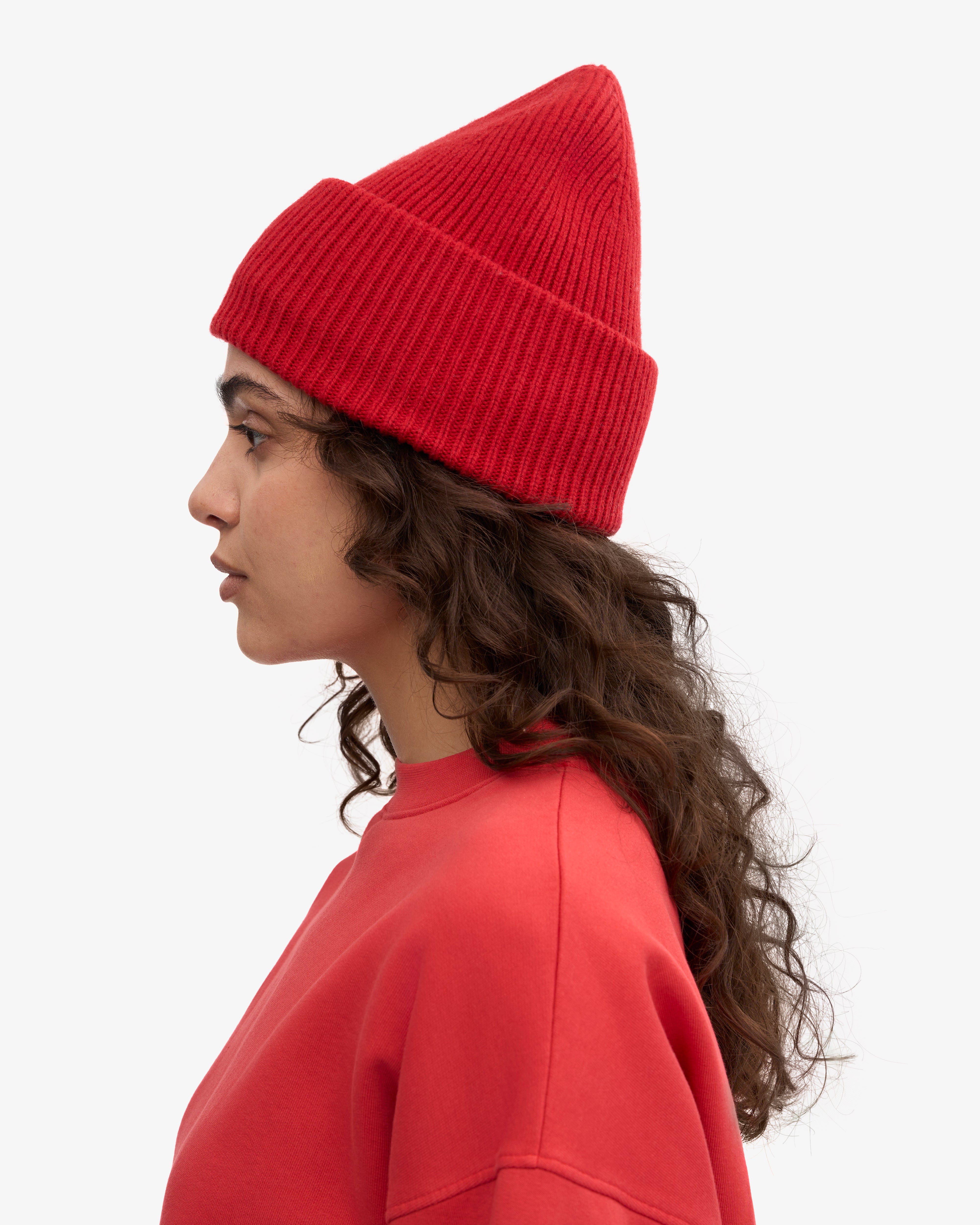 Premium Merino Wool Hat - Warm & Soft Scarlet Red Beanie for Men & Women | Perfect for Winter, Skiing & Outdoor Activities