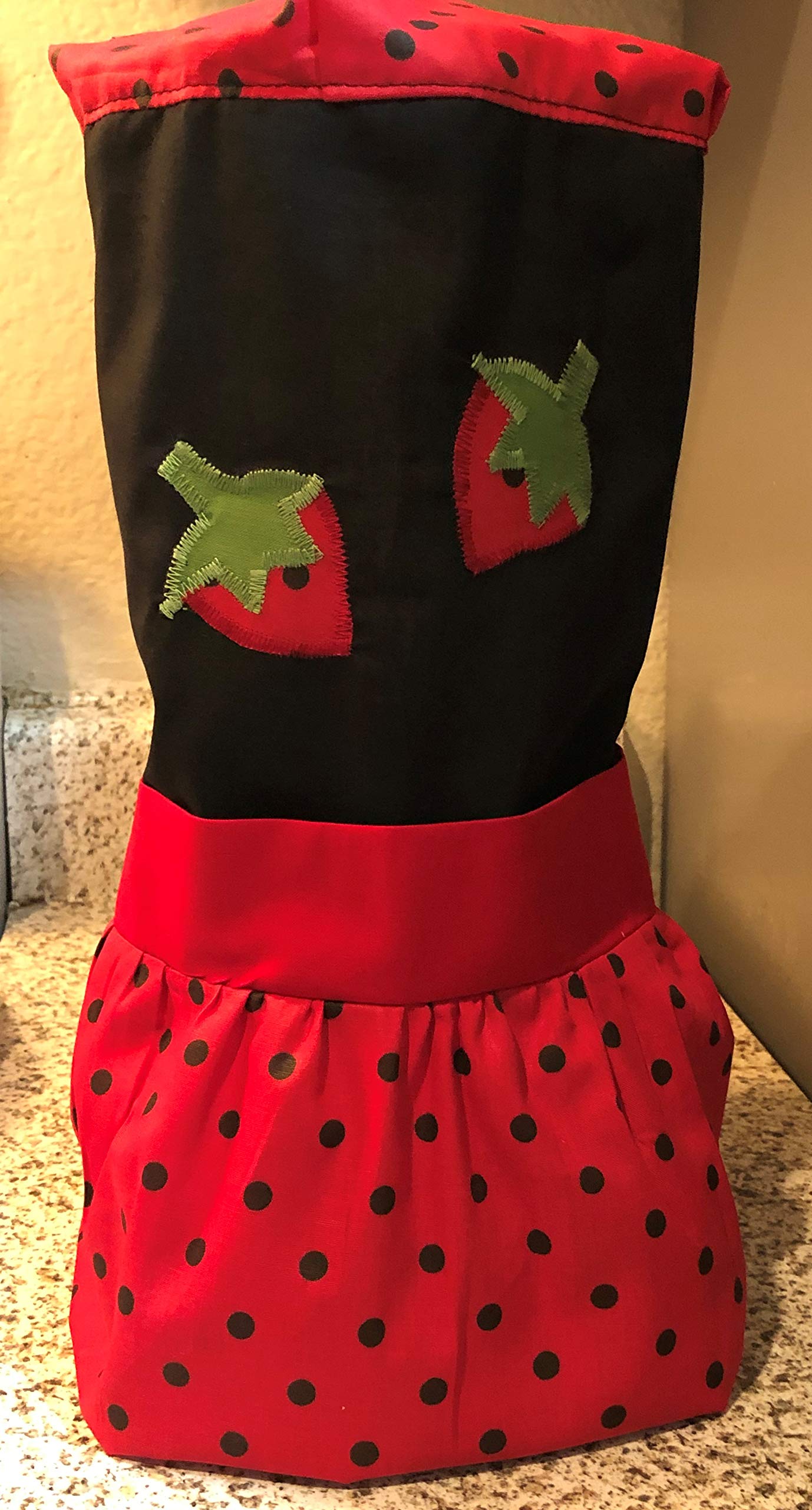 OSTER Blender Dust Cover - Strawberry & Red-Black Dots Design with Tie Bow - Kitchen Appliance Protector for Countertop Storage & Freshness