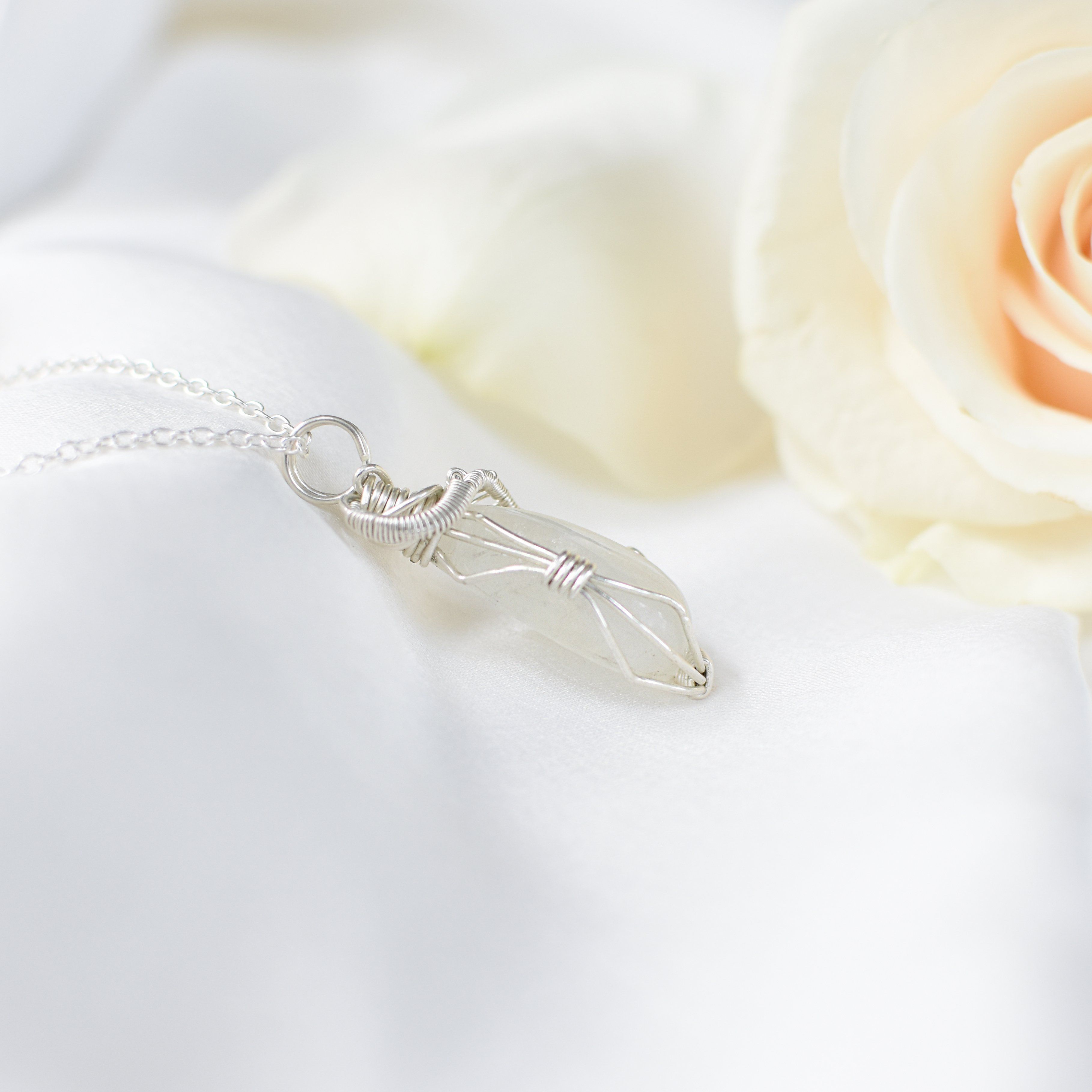 925 Sterling Silver Rainbow Moonstone Pendant Necklace for Women | Elegant Healing Crystal Jewelry Gift for Birthday, Anniversary & Special Occasions