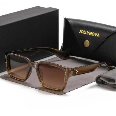 A Vision of Style and Comfort: The Richard Brand Square Glasses Frame