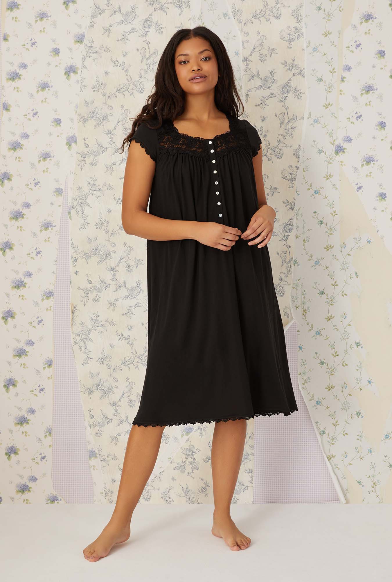 Villa Blanca Waltz Knit Nightgown - Women's Elegant Lace Trim Sleepwear for Comfortable Nights & Romantic Evenings | Perfect for Bedtime, Honeymoon & Anniversary Gifts