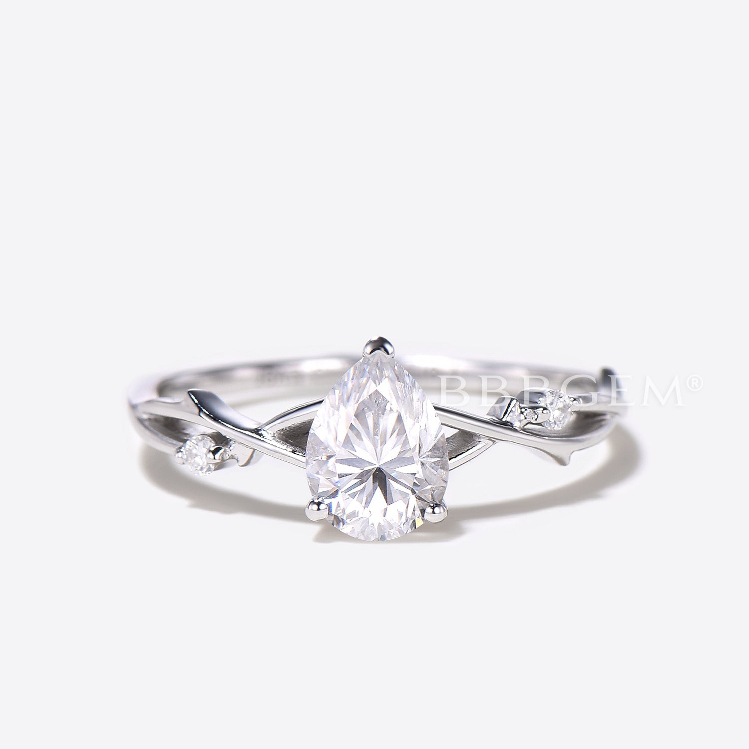 1.25CT Pear Cut Moissanite Engagement Ring Set for Women - Twisted Vine Solitaire Ring in Gold, Perfect for Proposals, Weddings & Anniversary Gifts