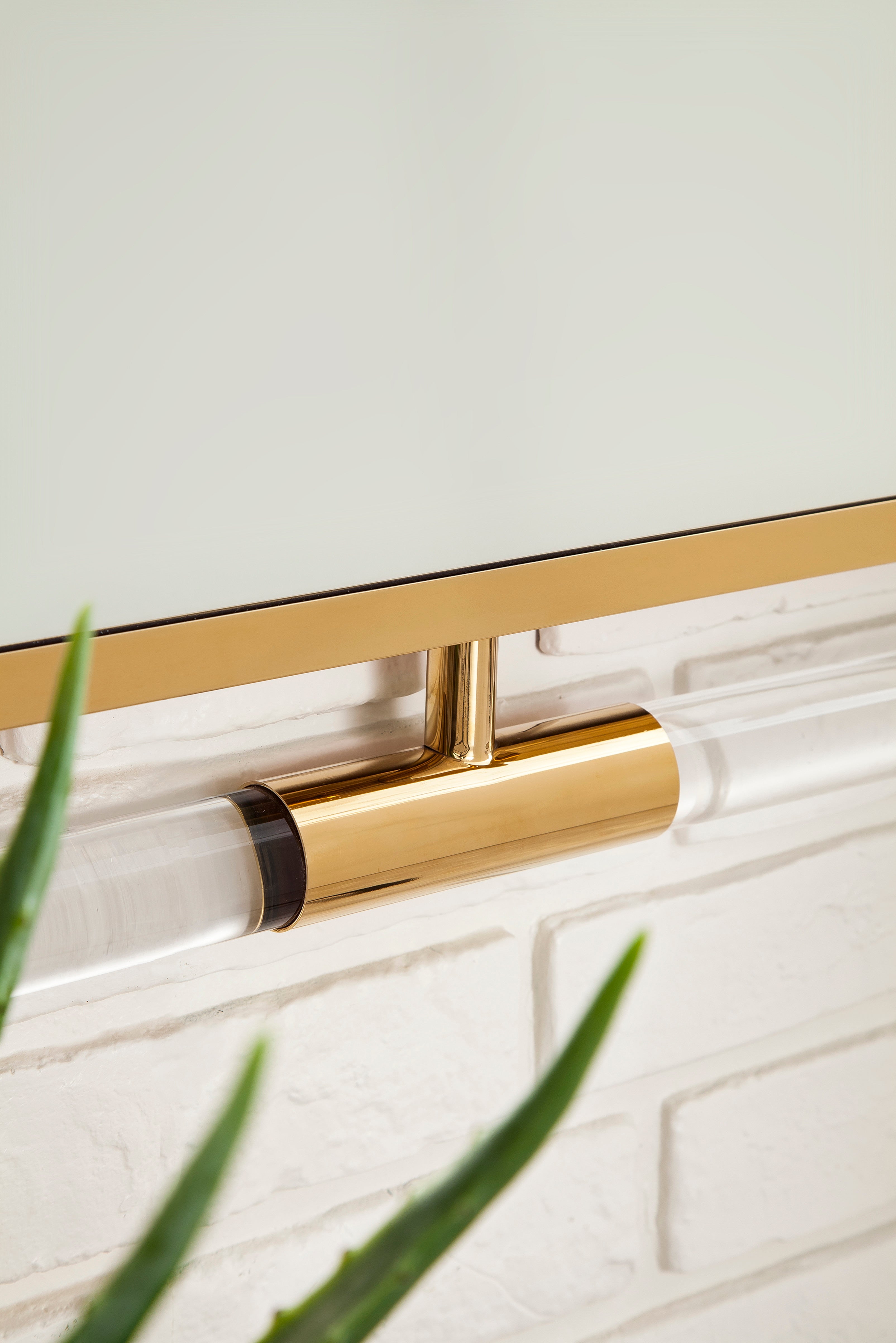 South Beach 30-Inch Mirror - Elegant Polished Gold & Lucite Design - Perfect for Bedroom, Bathroom, or Entryway Decor