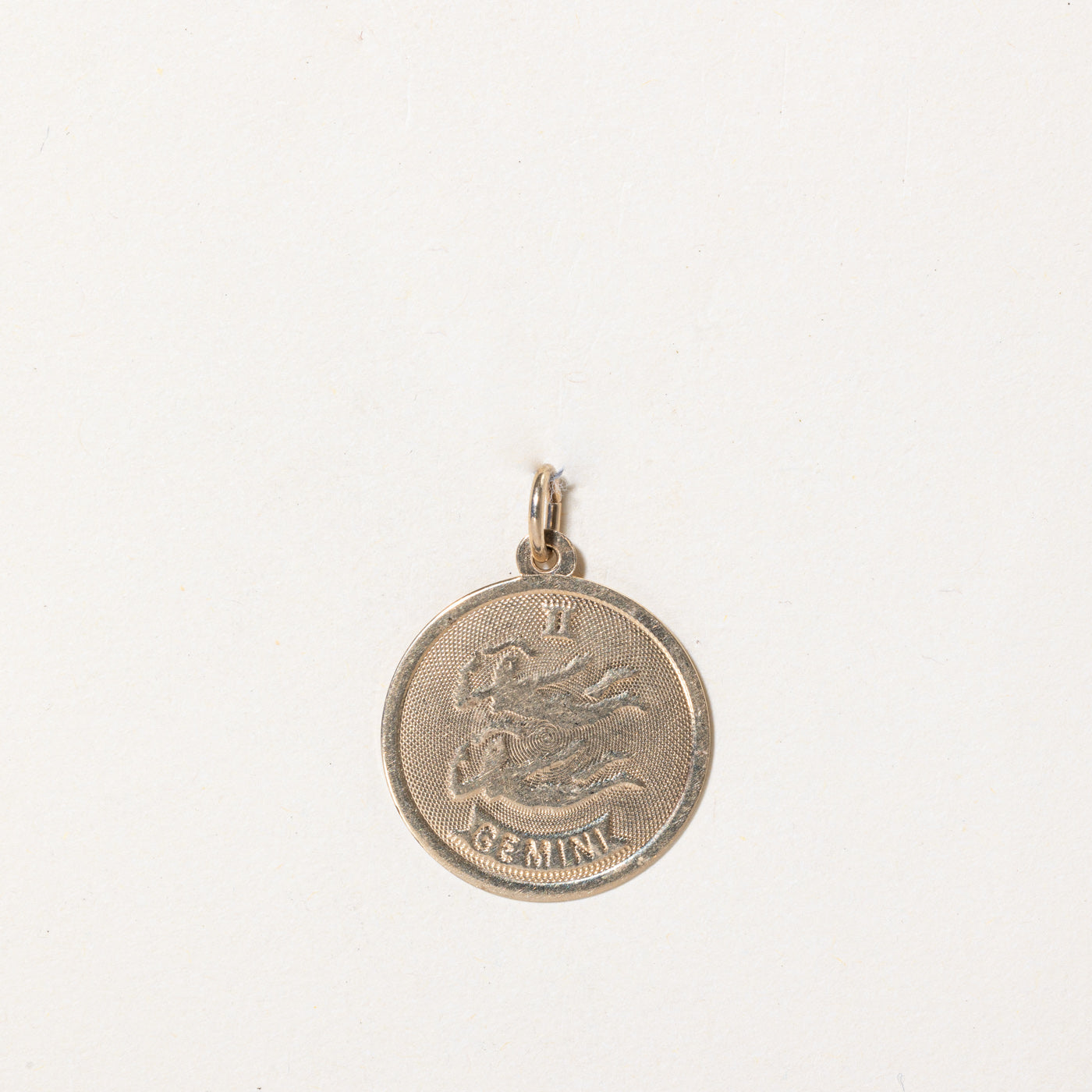 18K Yellow Gold Gemini Zodiac Charm Pendant - Perfect for Birthdays, Anniversaries & Astrology Jewelry Gifts