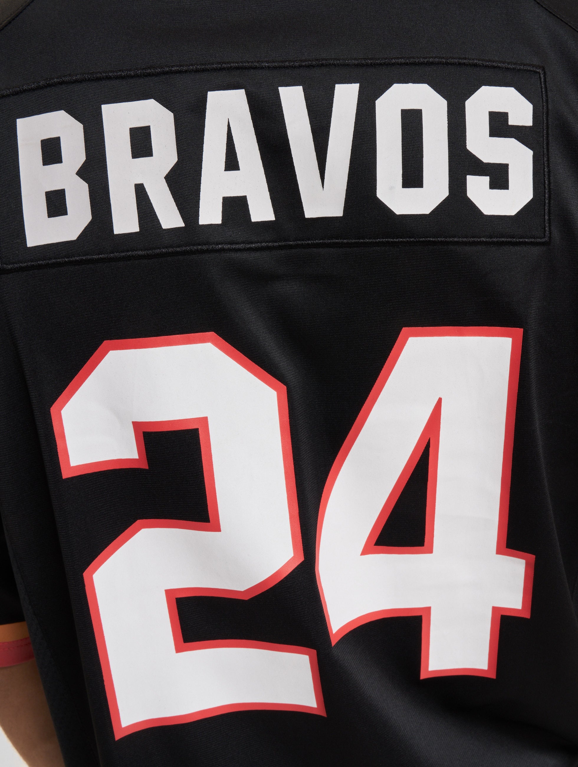 Authentic Madrid Bravos Game Jersey - Official Licensed Replica for Baseball Fans - Perfect for Games, Collecting & Sports Enthusiasts