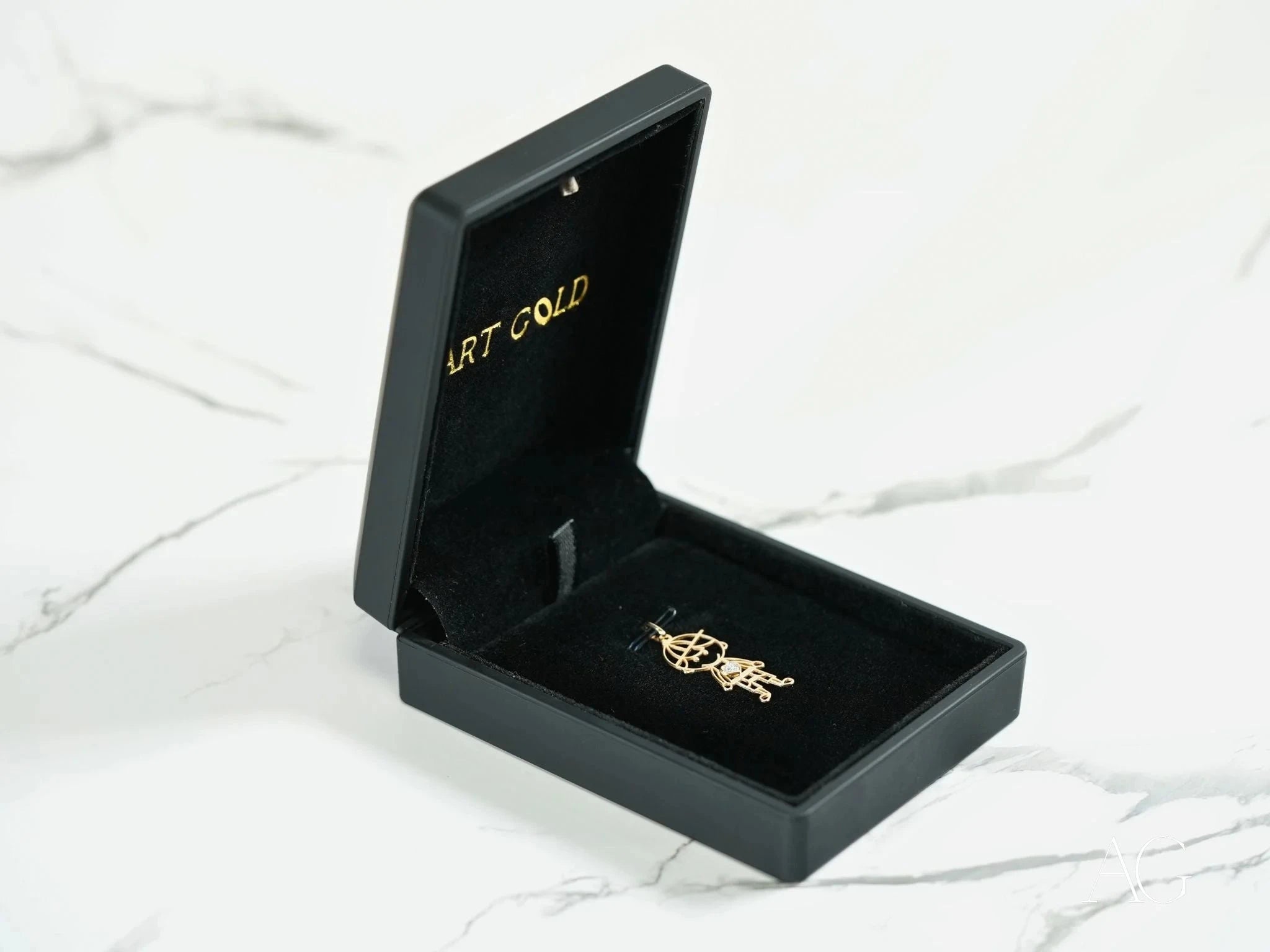 18K Gold CZ Heart Boy Pendant Necklace for Men - Elegant Jewelry Gift for Valentine's Day, Anniversary & Special Occasions