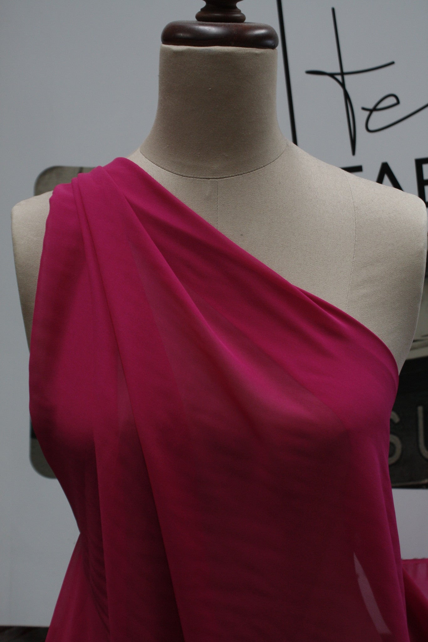 10mm Cerise Georgette Fabric - Lightweight & Flowy Chiffon Material for Dresses, Scarves & DIY Fashion Projects