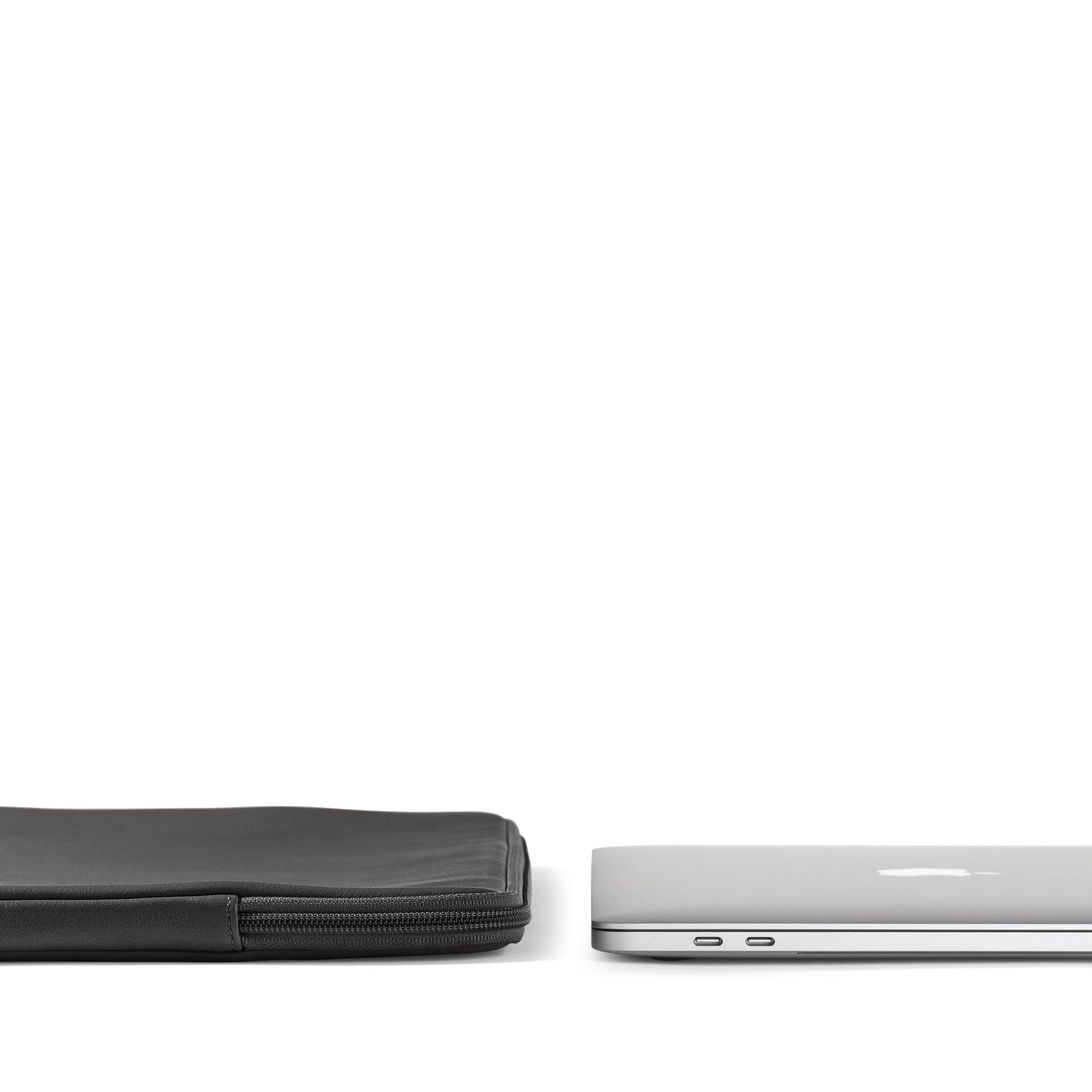 15/16 Inch Slim Laptop Sleeve - Black Onyx Protective Case for MacBook Air/Pro - Lightweight & Water-Resistant for Work, School & Travel