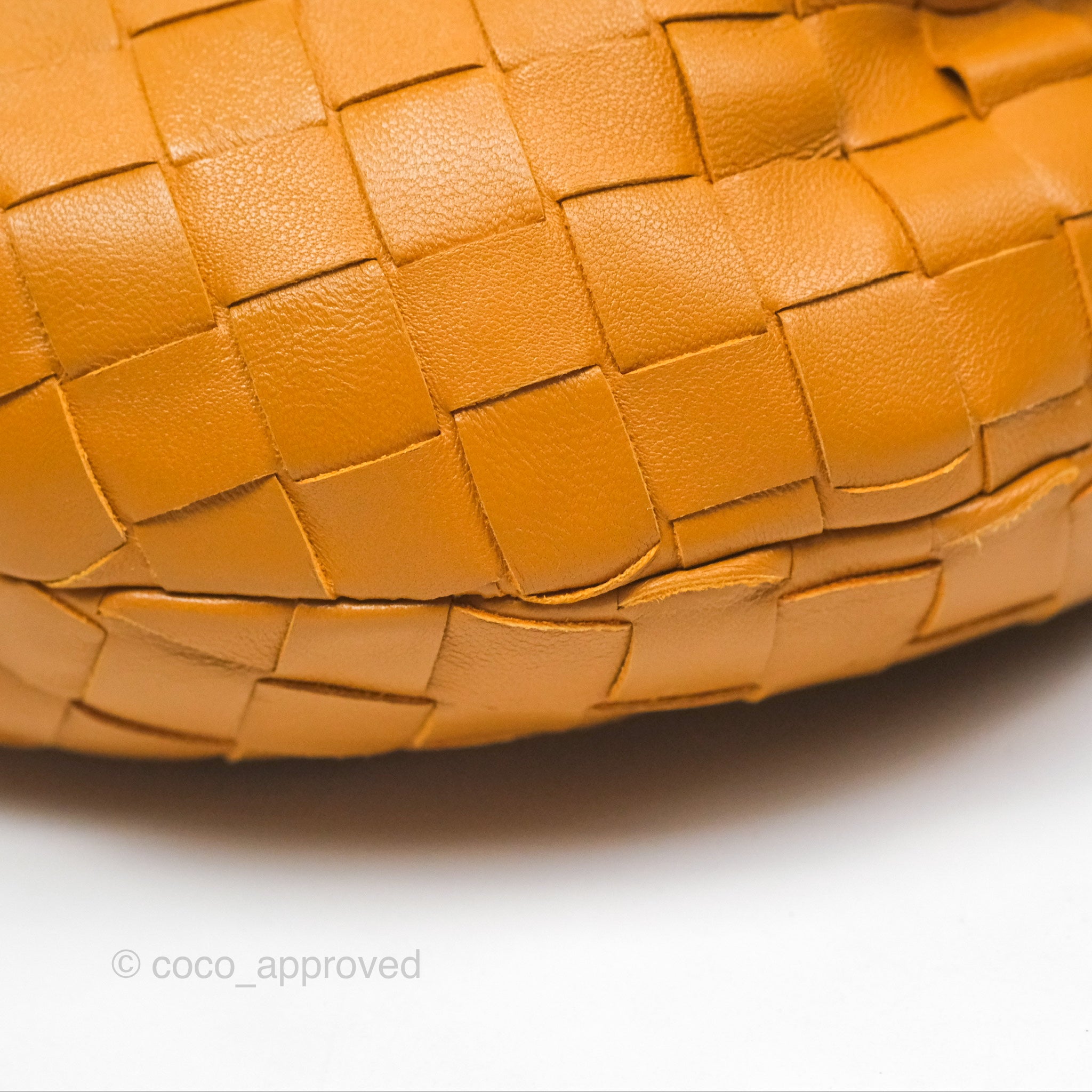 Bottega Veneta Teen Jodie Bag in Caramel Intrecciato Lambskin Leather - Luxury Crossbody Shoulder Bag for Women, Perfect for Everyday Use & Special Occasions