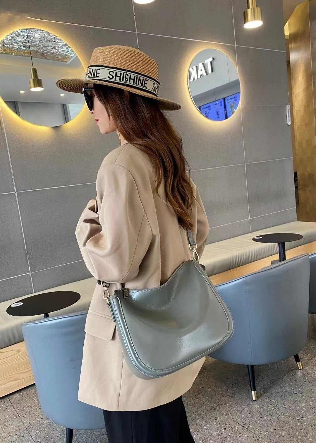 Stylish and Comfortable Crossbody Bag for Women - Perfect for Travel, Shopping, and Everyday Use